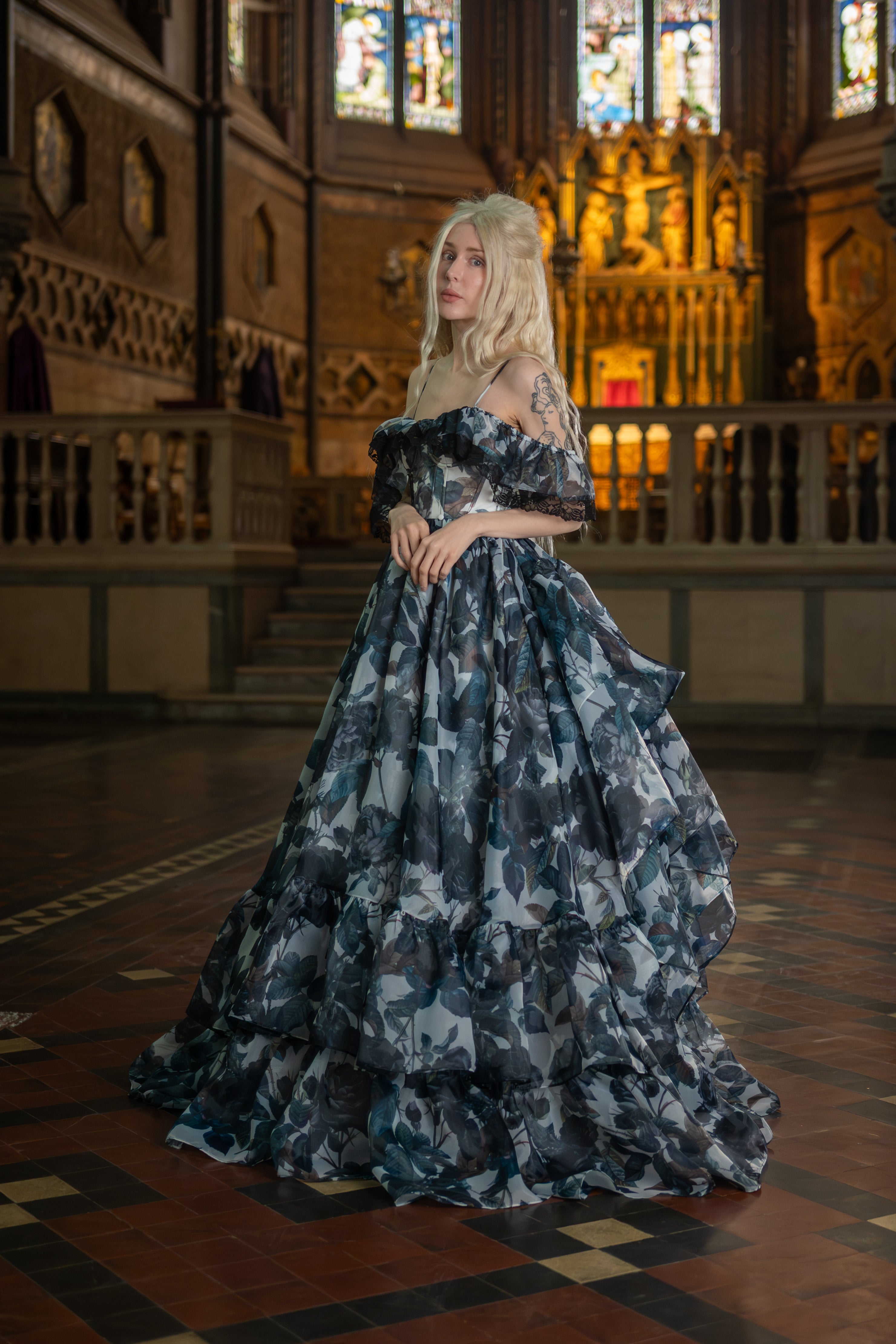 Chapel of Thorns Guileless Gown