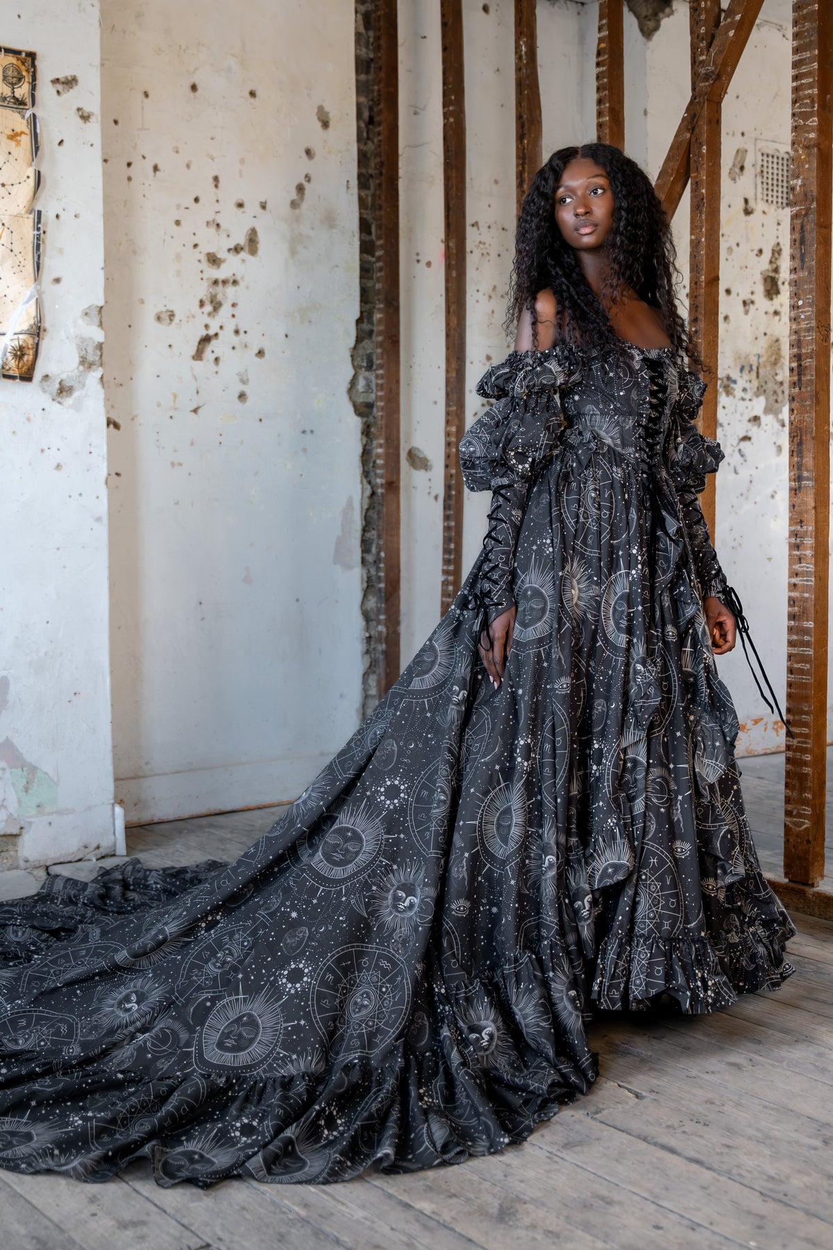 Crown of Hecate Sarabande Train