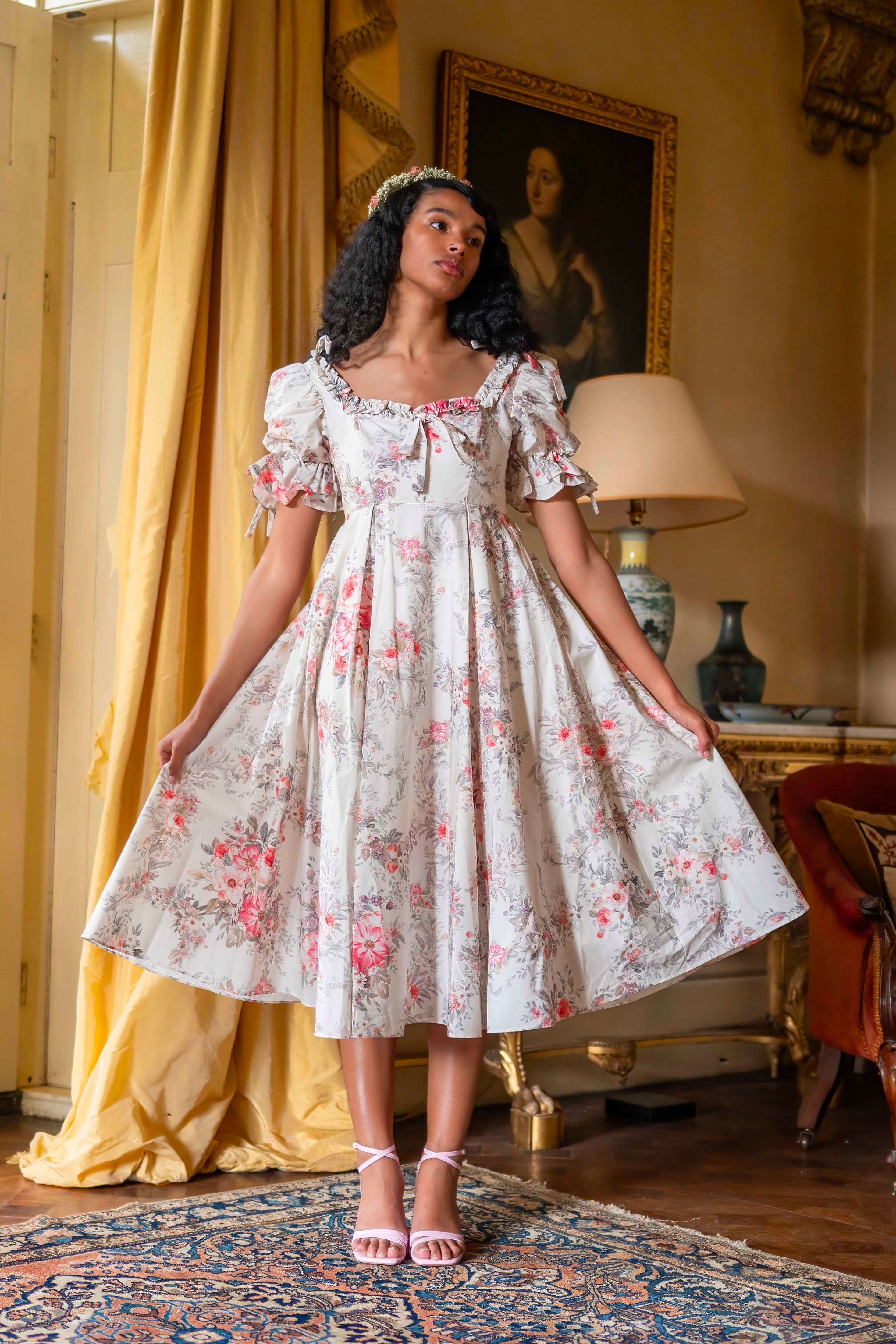 English Lady Parlour Games Dress