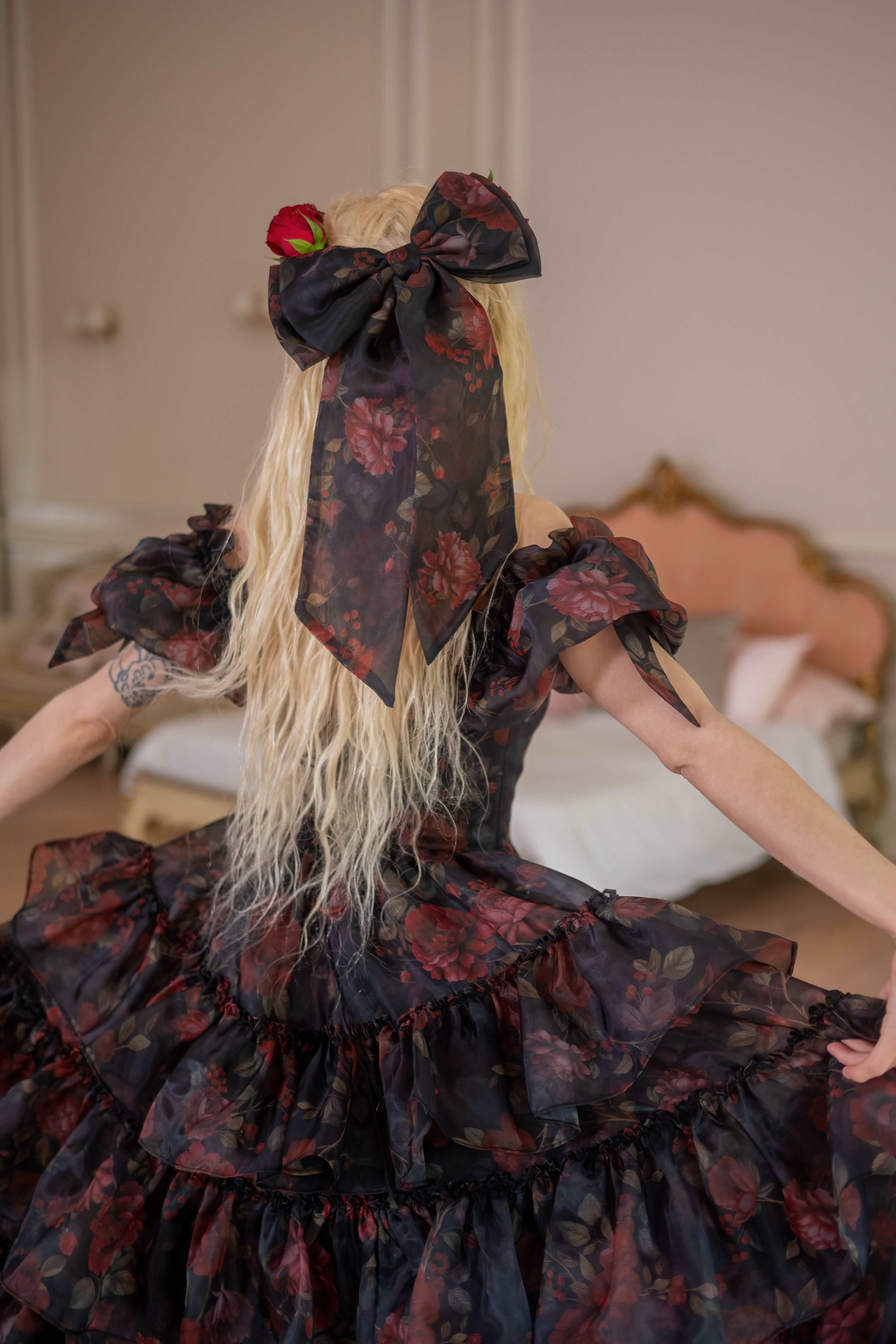 Dark Romance Sandringham Bow
