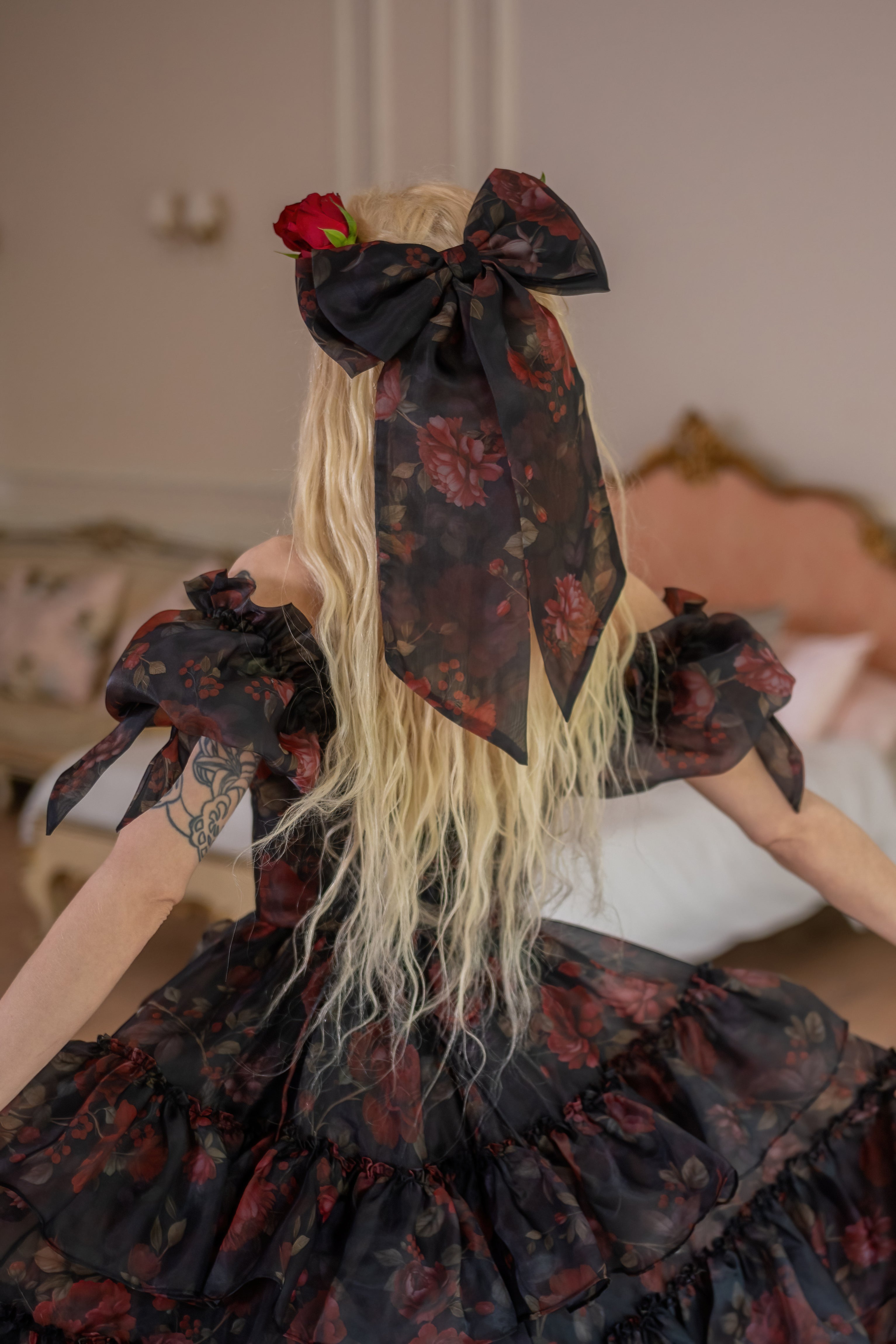 Dark Romance Sandringham Bow
