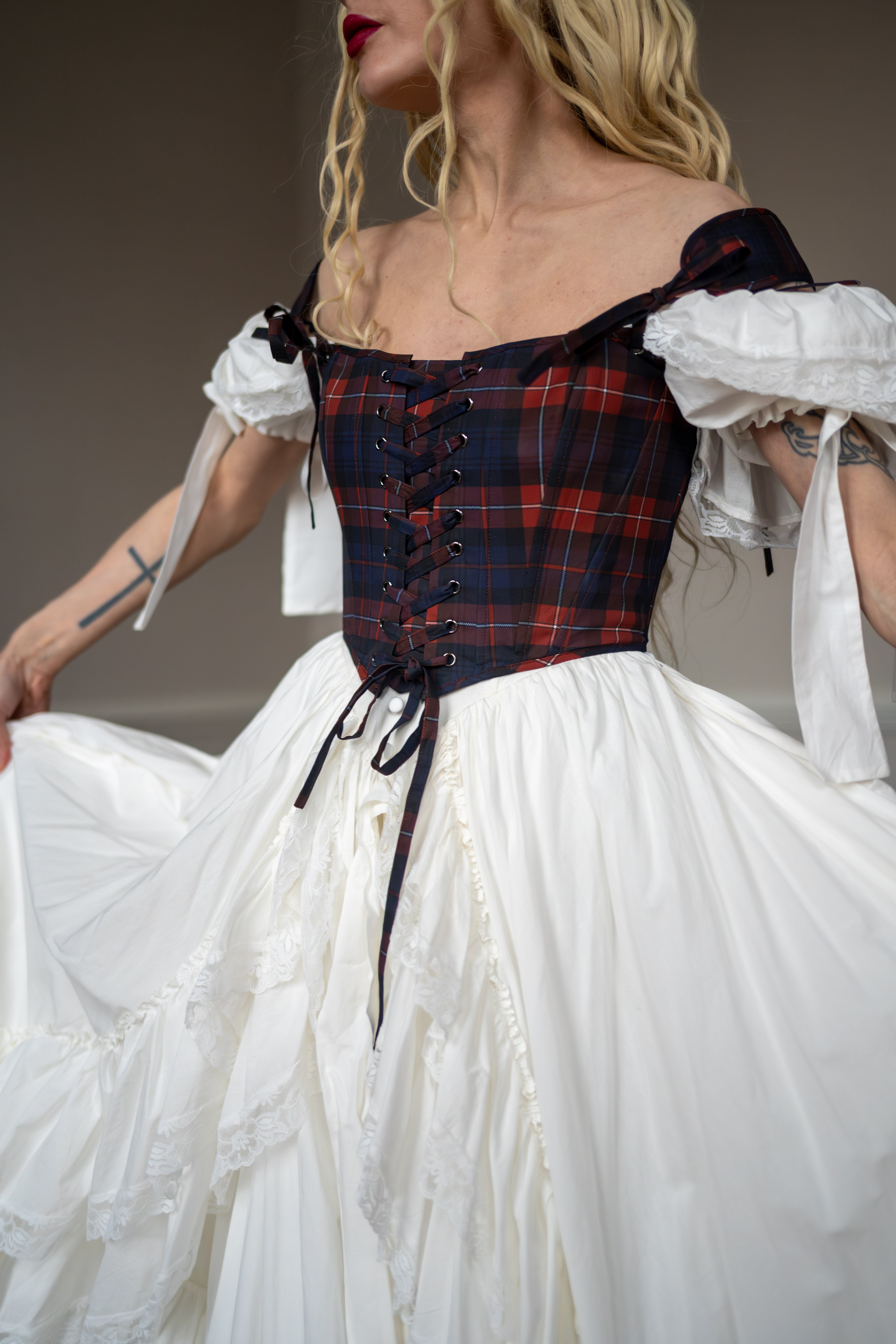 Fionn's Flame Thisbe Corset