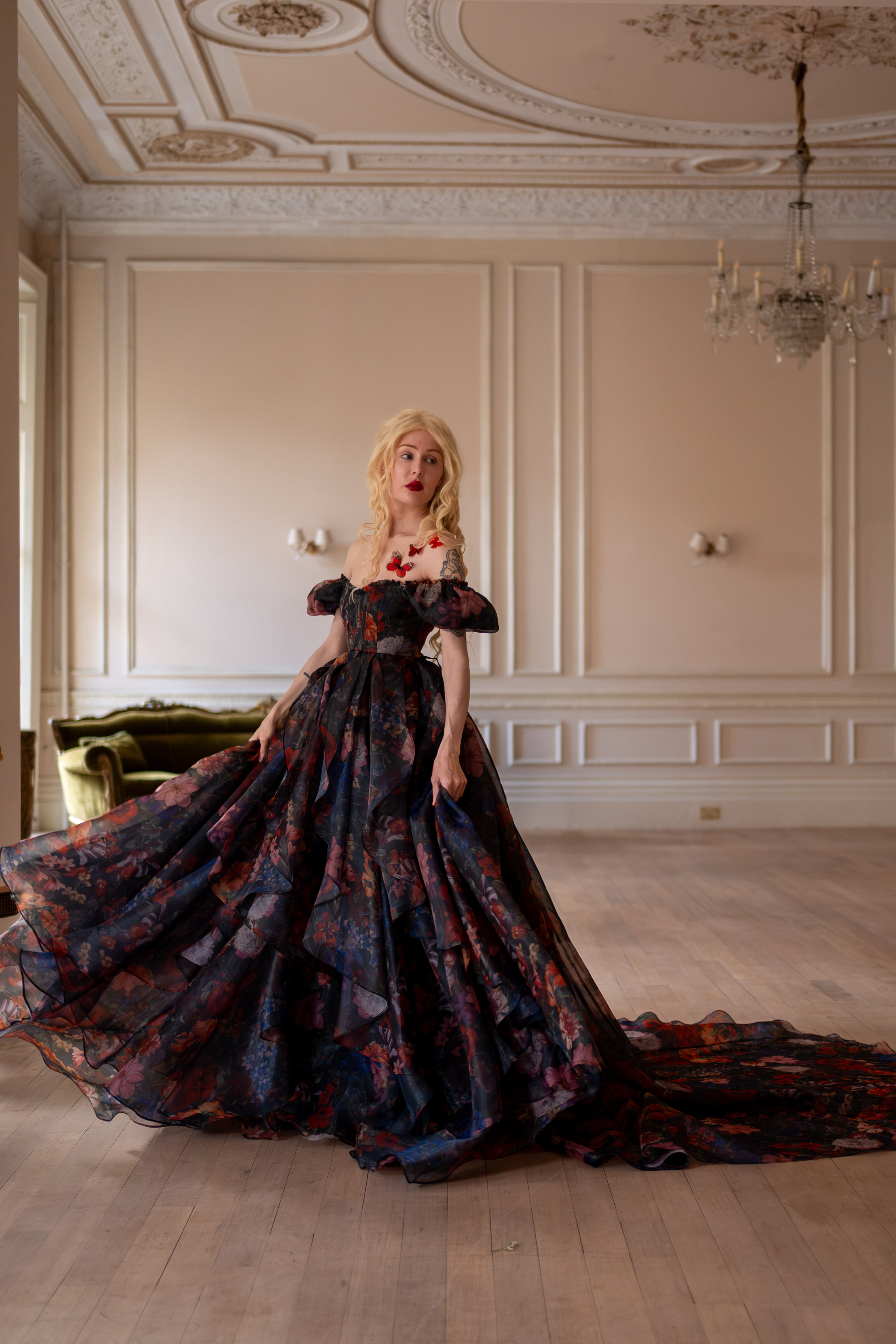 Jardin d’Ébène Renaissance Gown