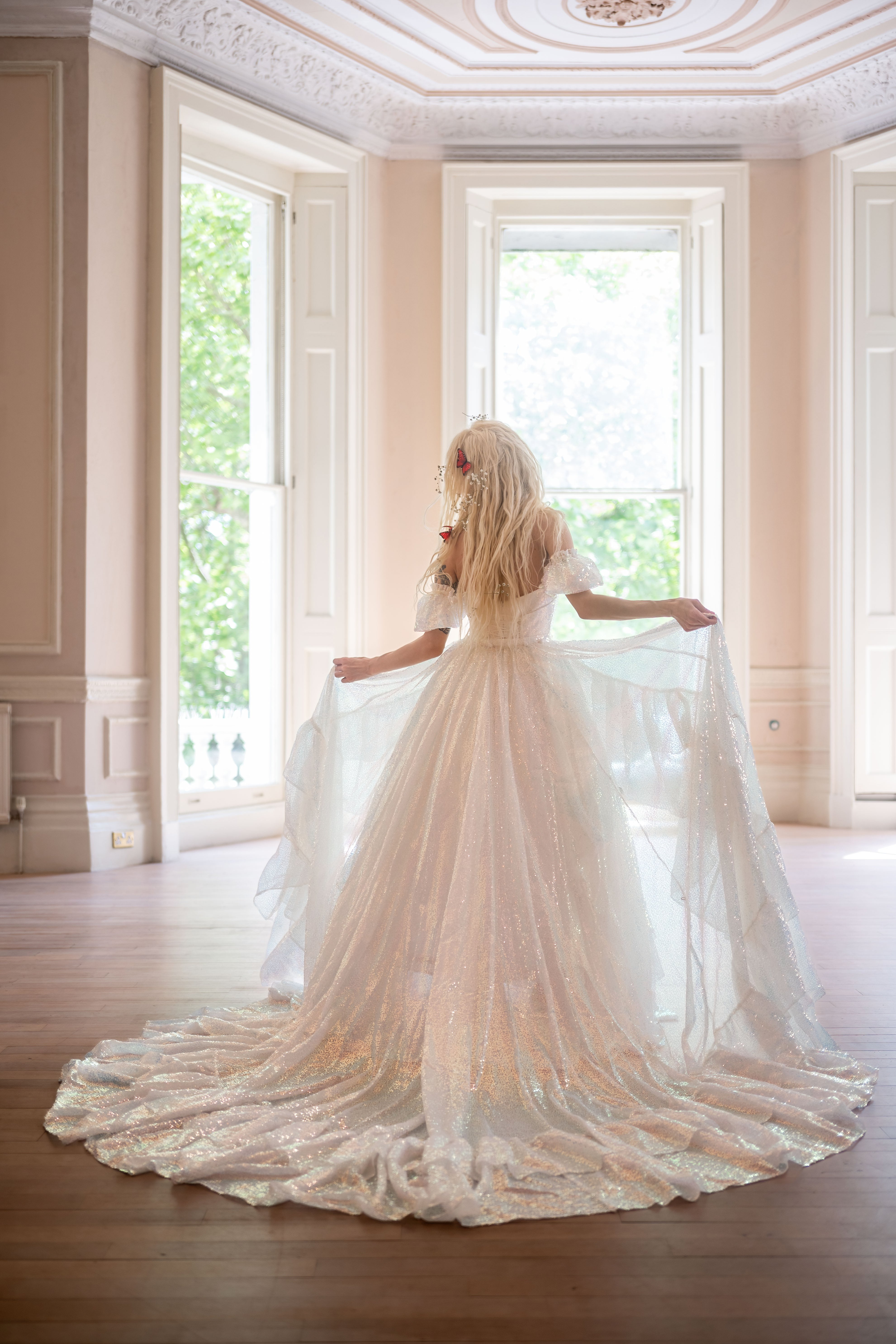 Lady of Lórien Valois Train