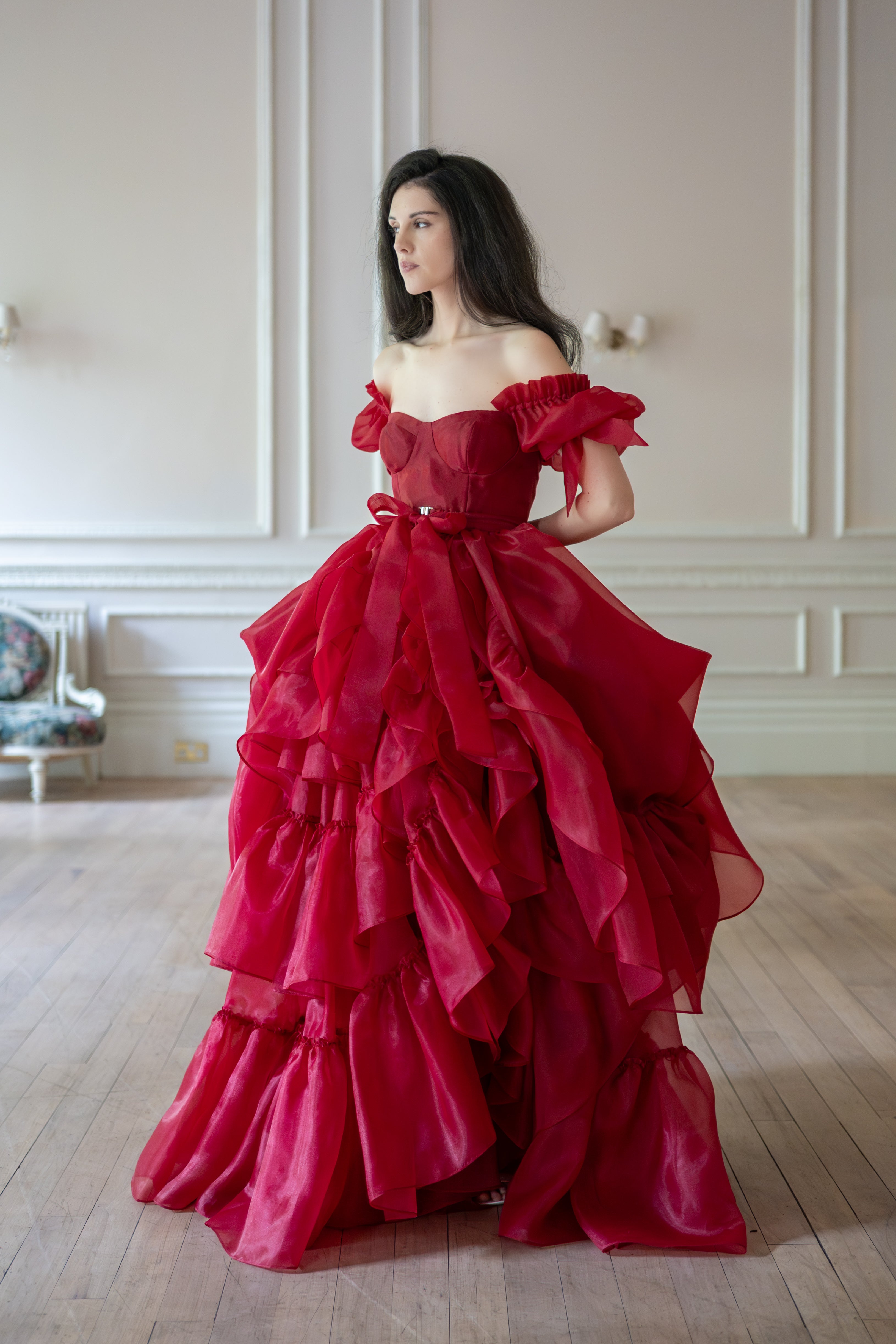 Maison Rouge Avalon Train