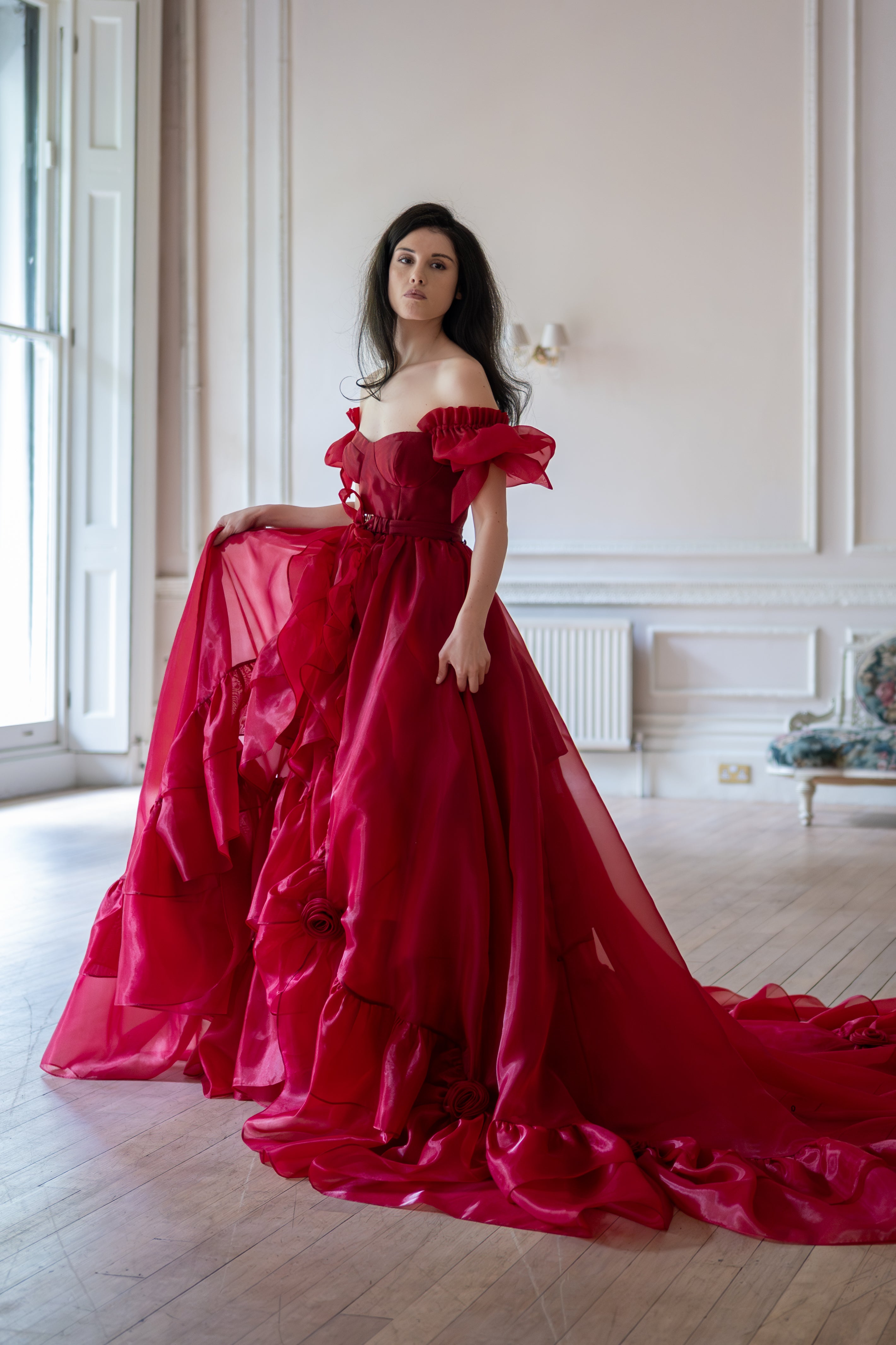 Maison Rouge Avalon Train