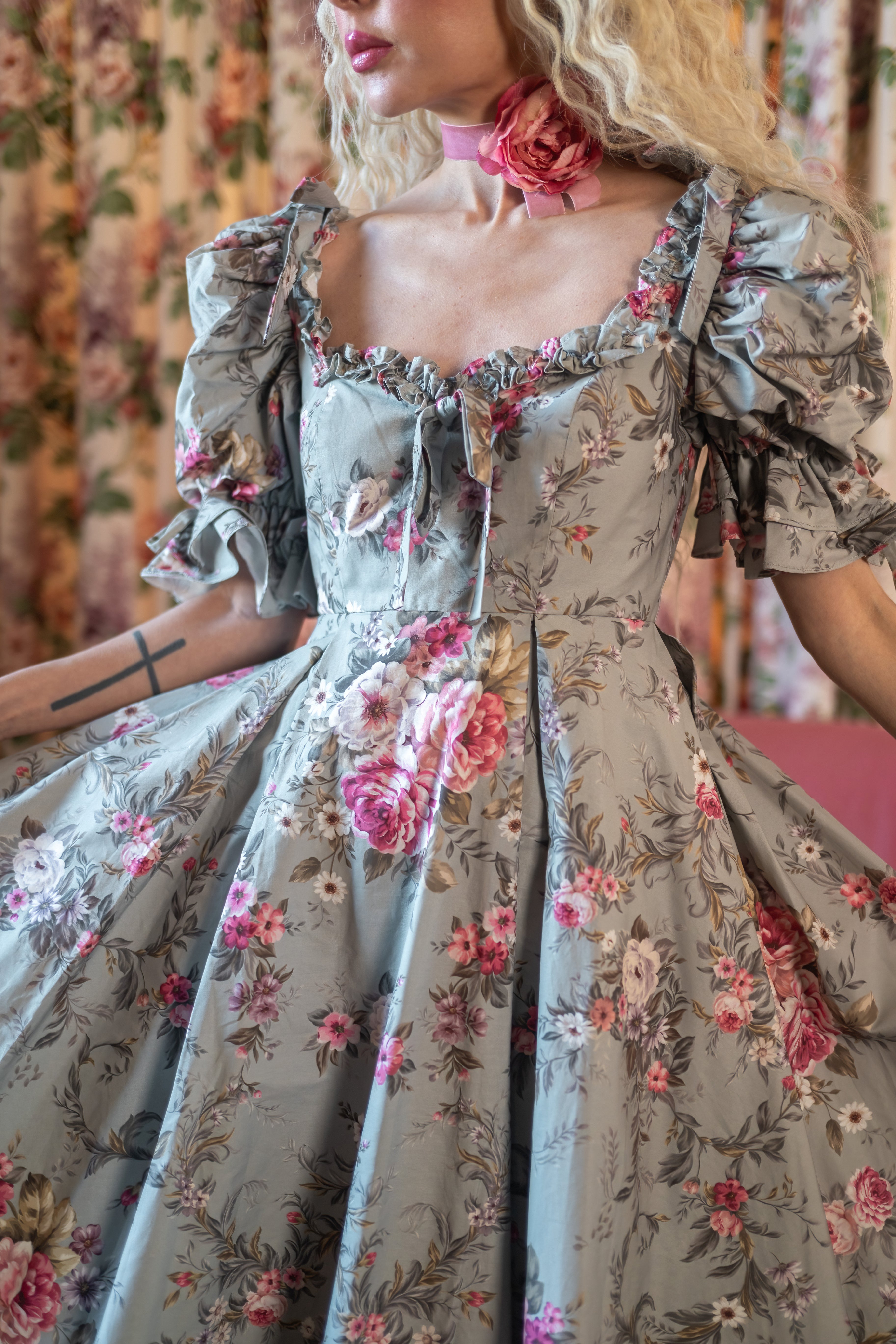 Plains of Elysium Parlour Games Dress