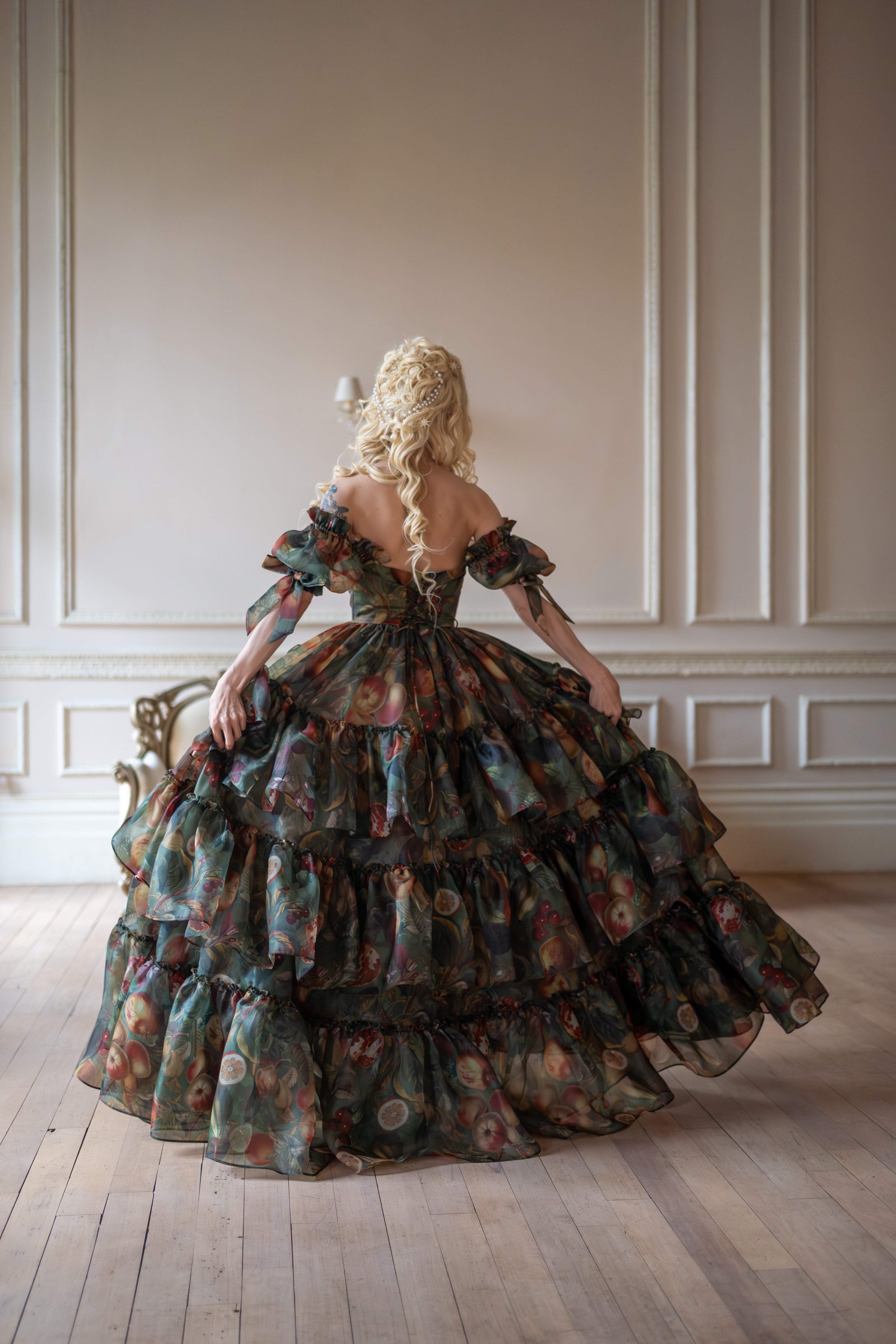 Renaissance Bounty Mademoiselle Gown