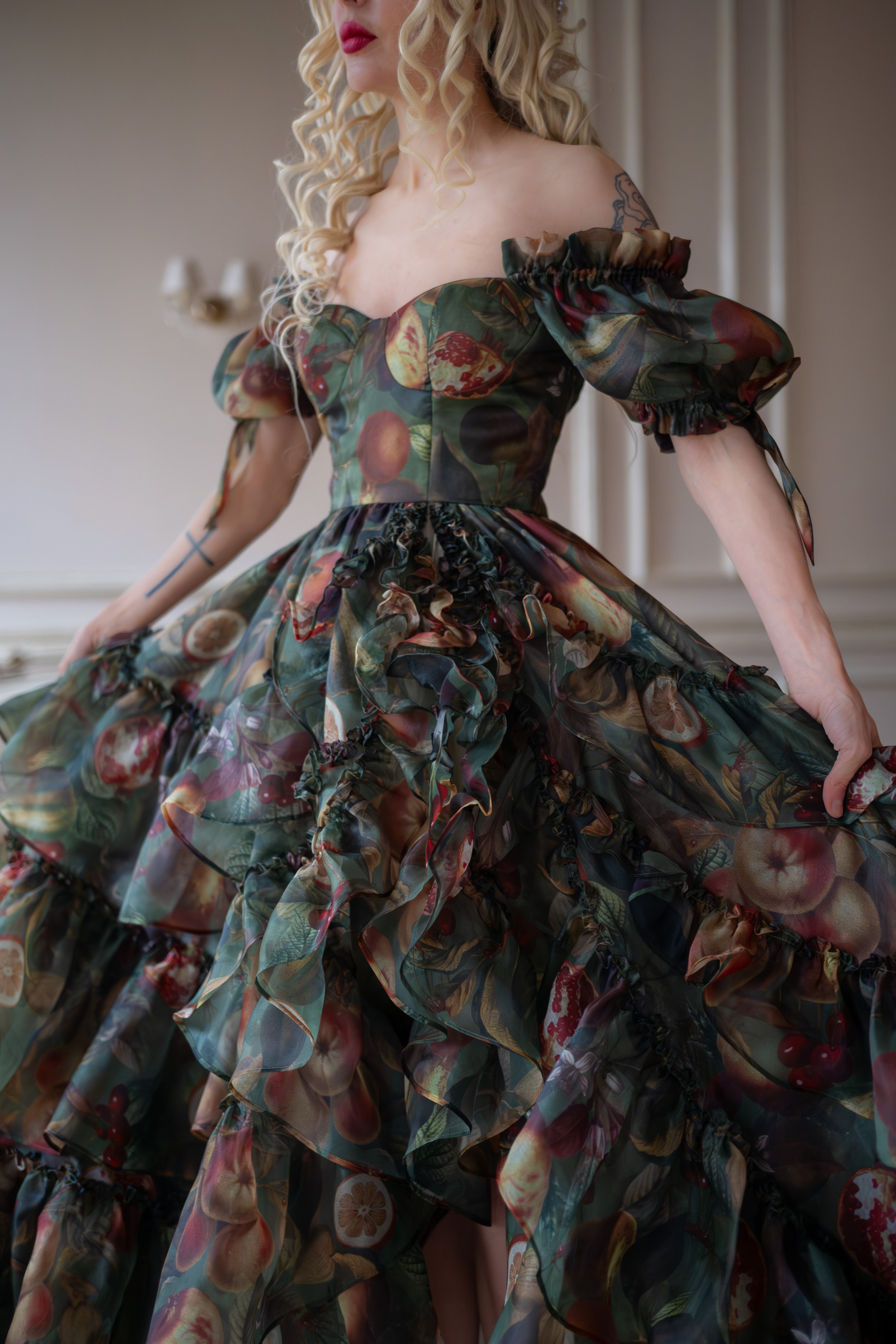 Renaissance Bounty Mademoiselle Gown