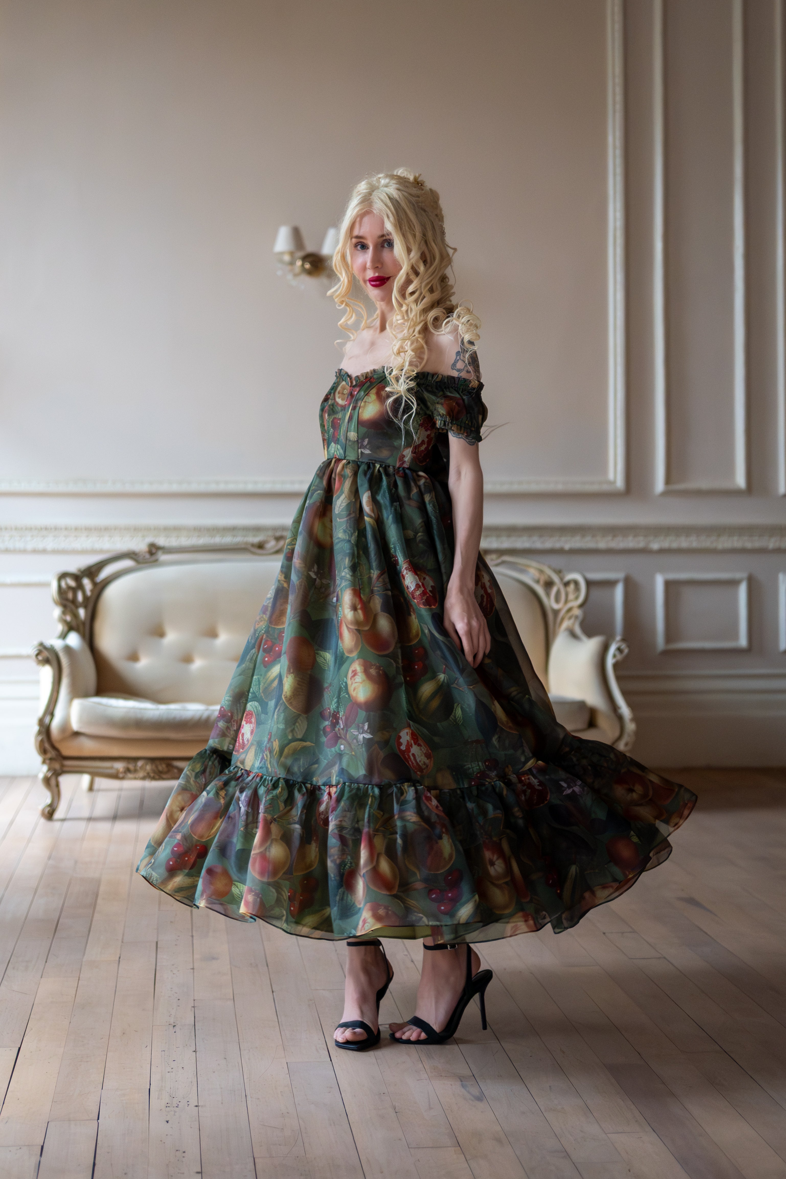 Renaissance Bounty Siren Dress