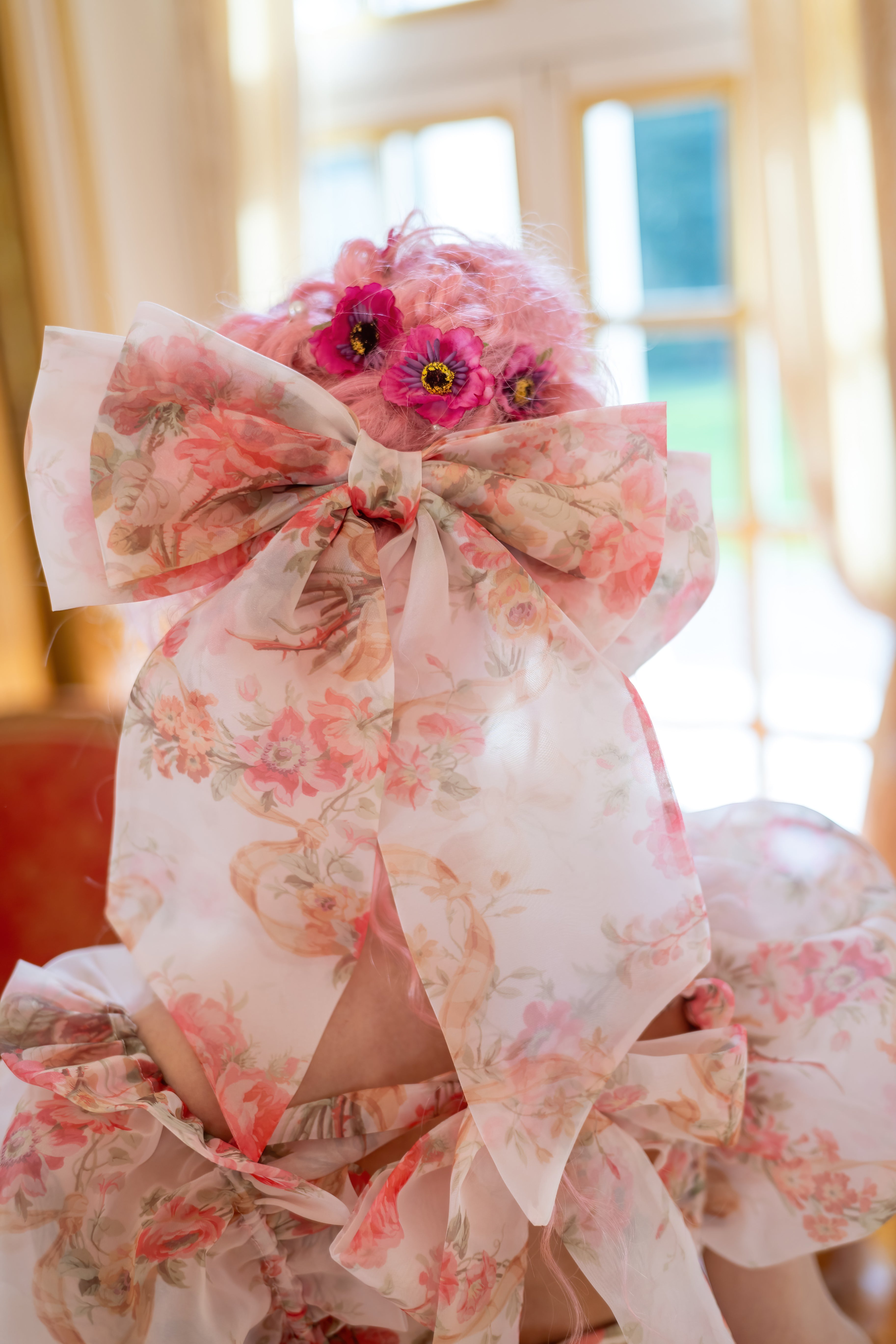 Venetian Rose Winged Bow