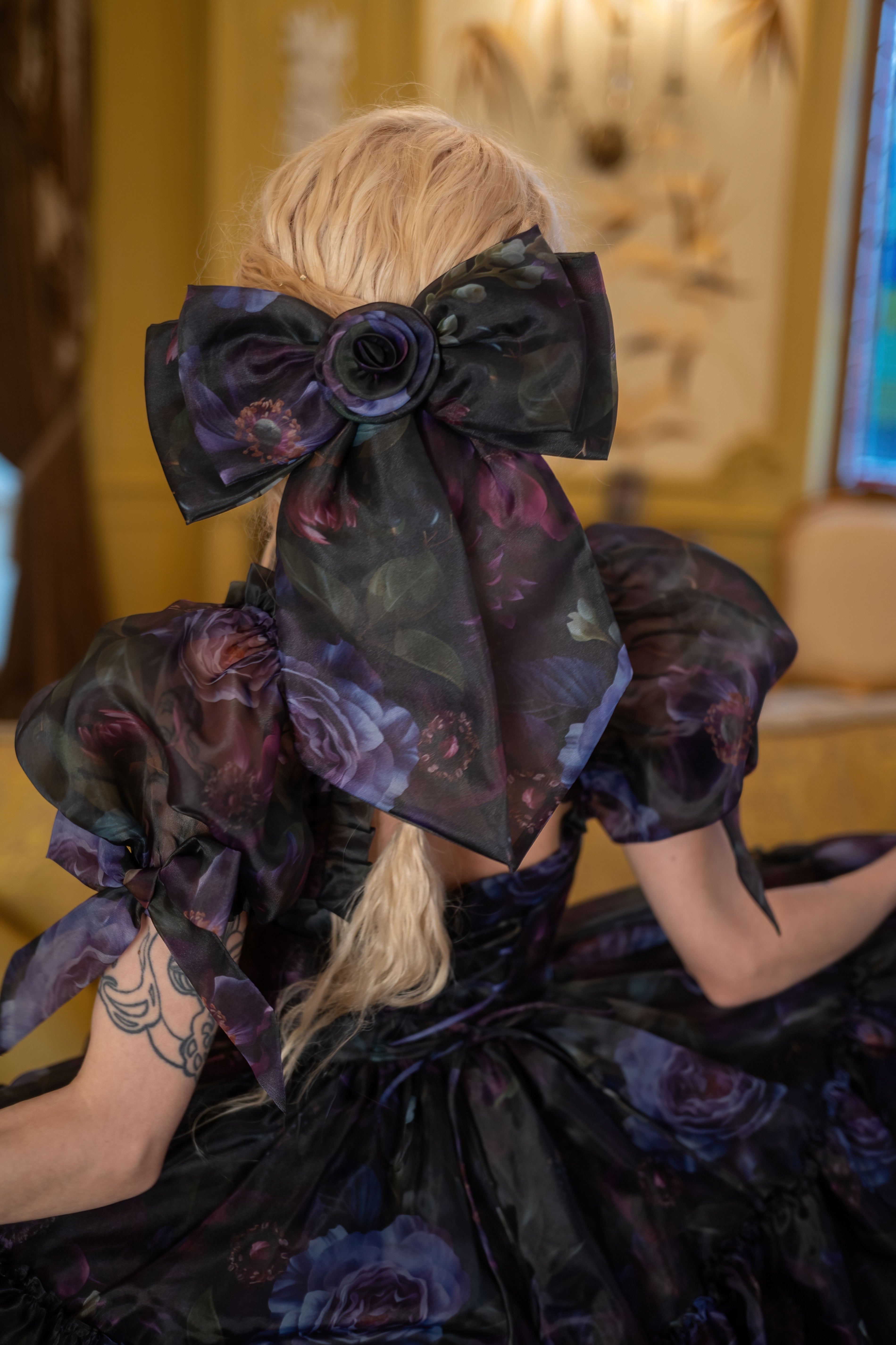 Witching Hour Rosebud Bow