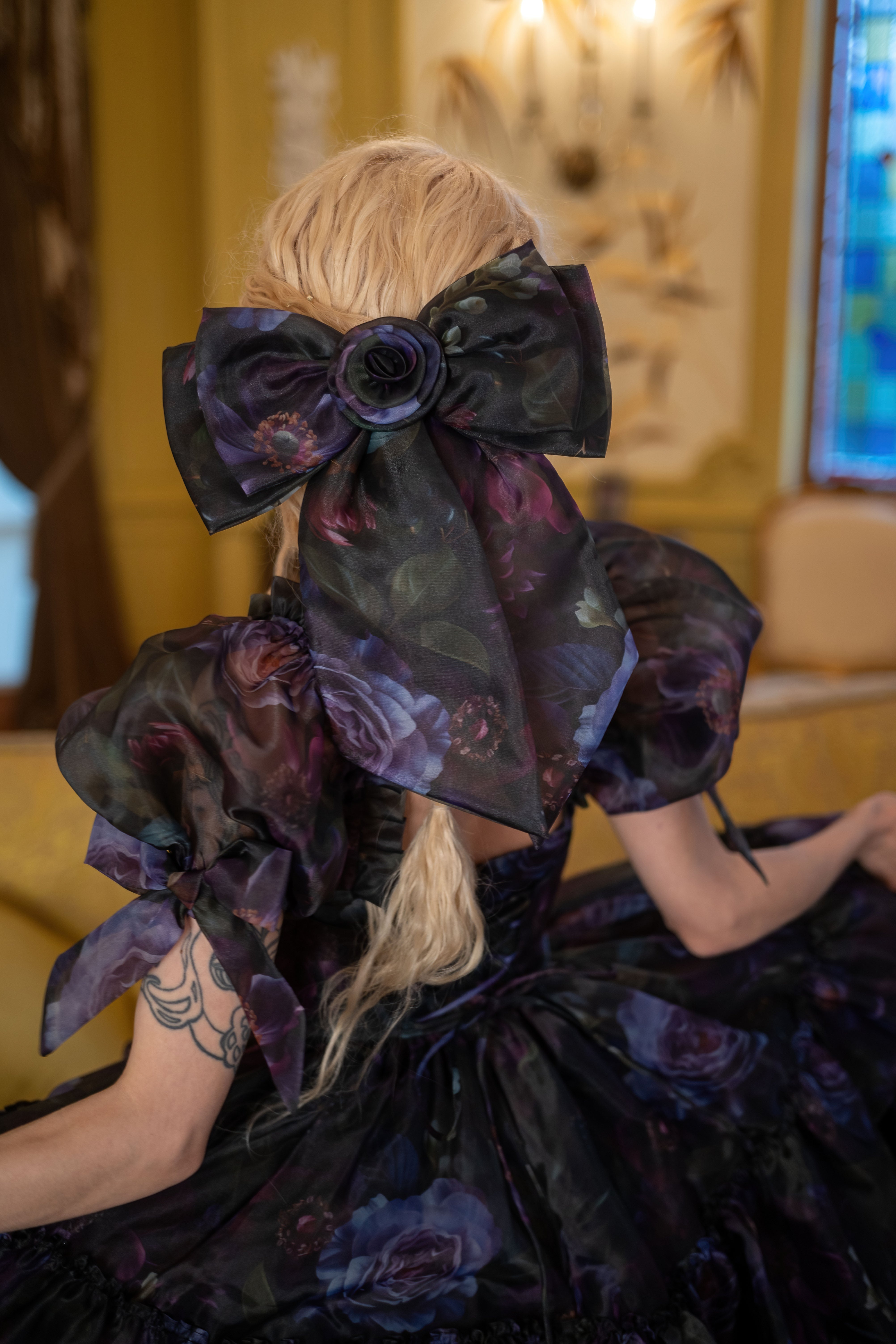Witching Hour Rosebud Bow