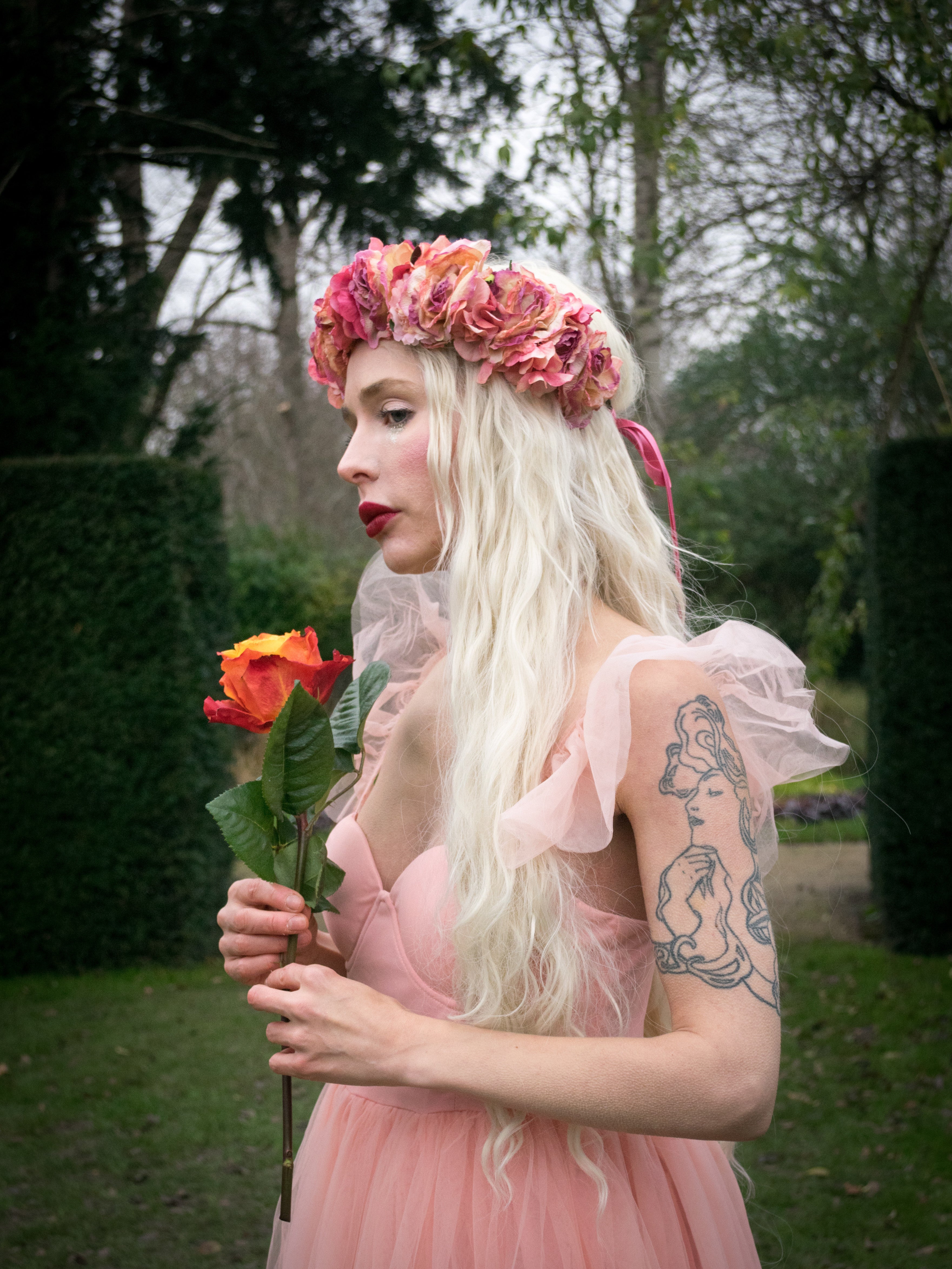Faded Grandeur Romance Crown