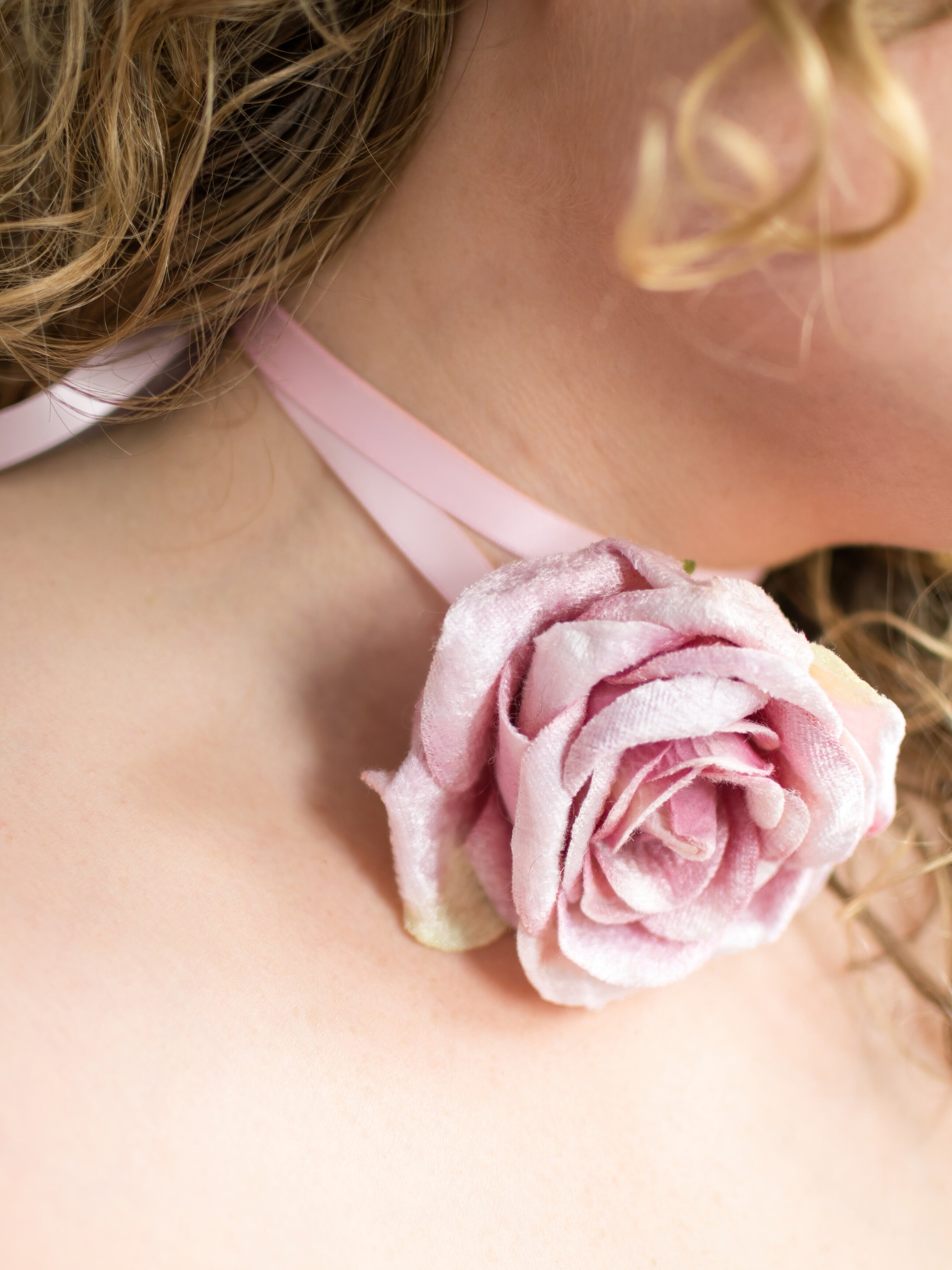 Modern Romance Velveteen Choker