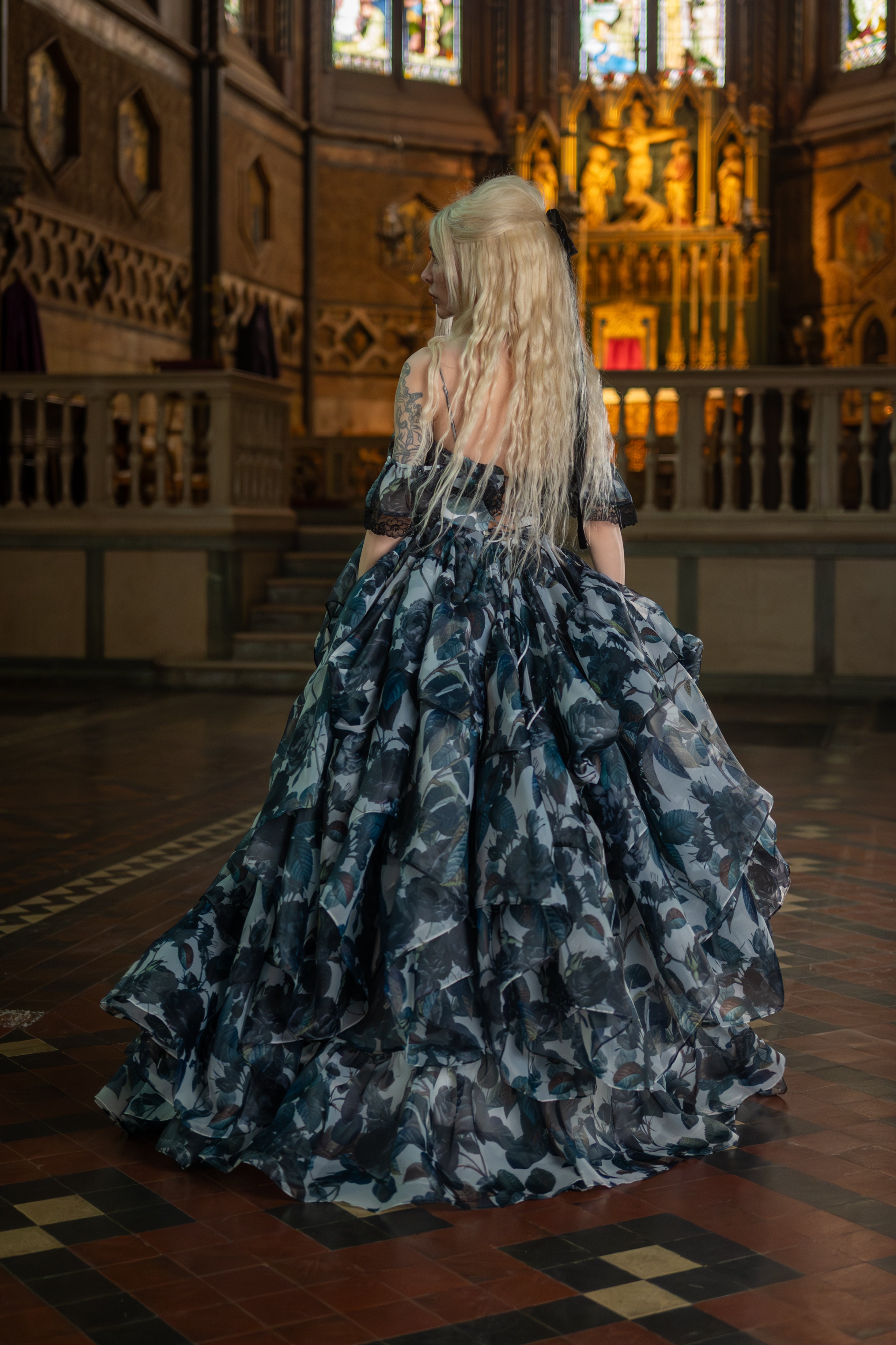 Chapel of Thorns Guileless Gown