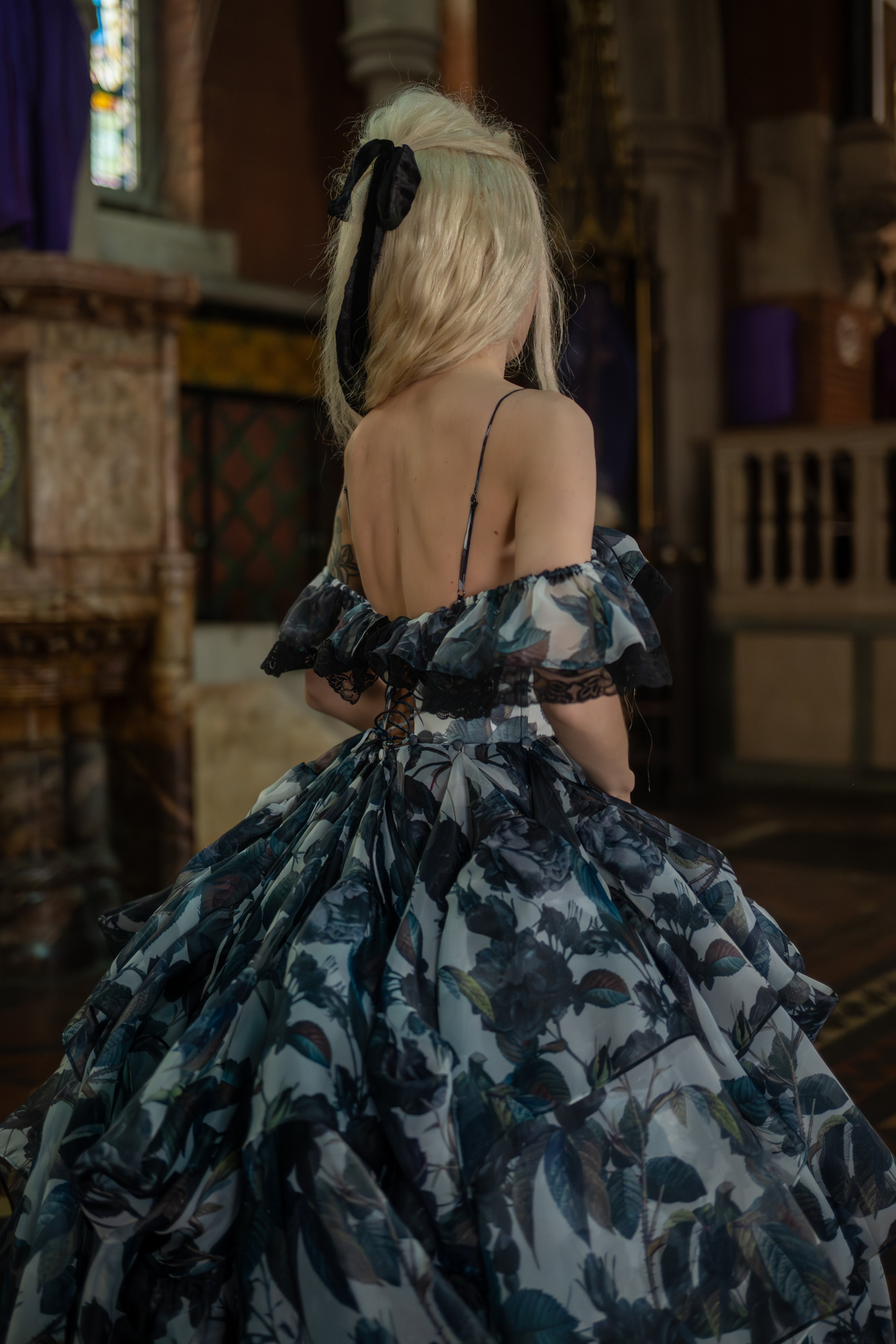 Chapel of Thorns Guileless Gown