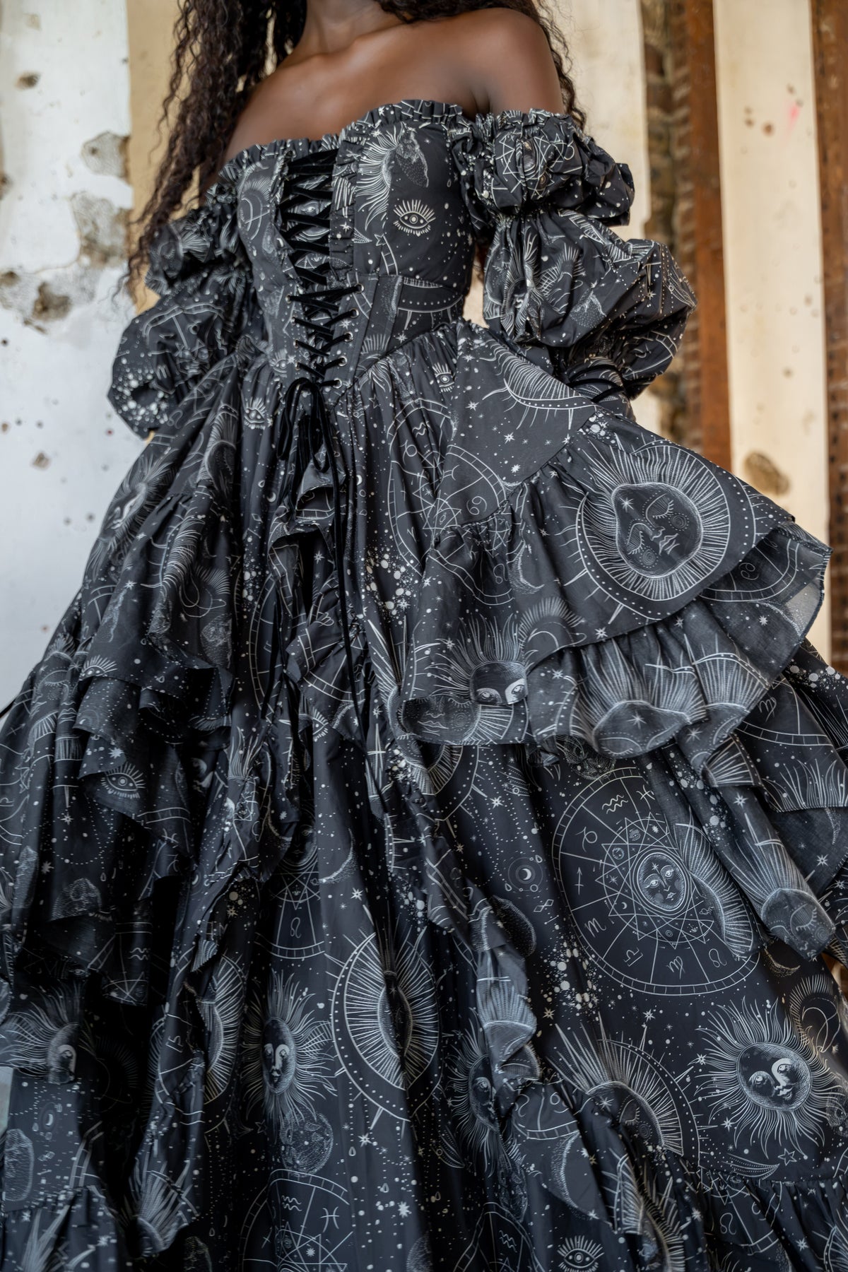 Crown of Hecate Sarabande Train