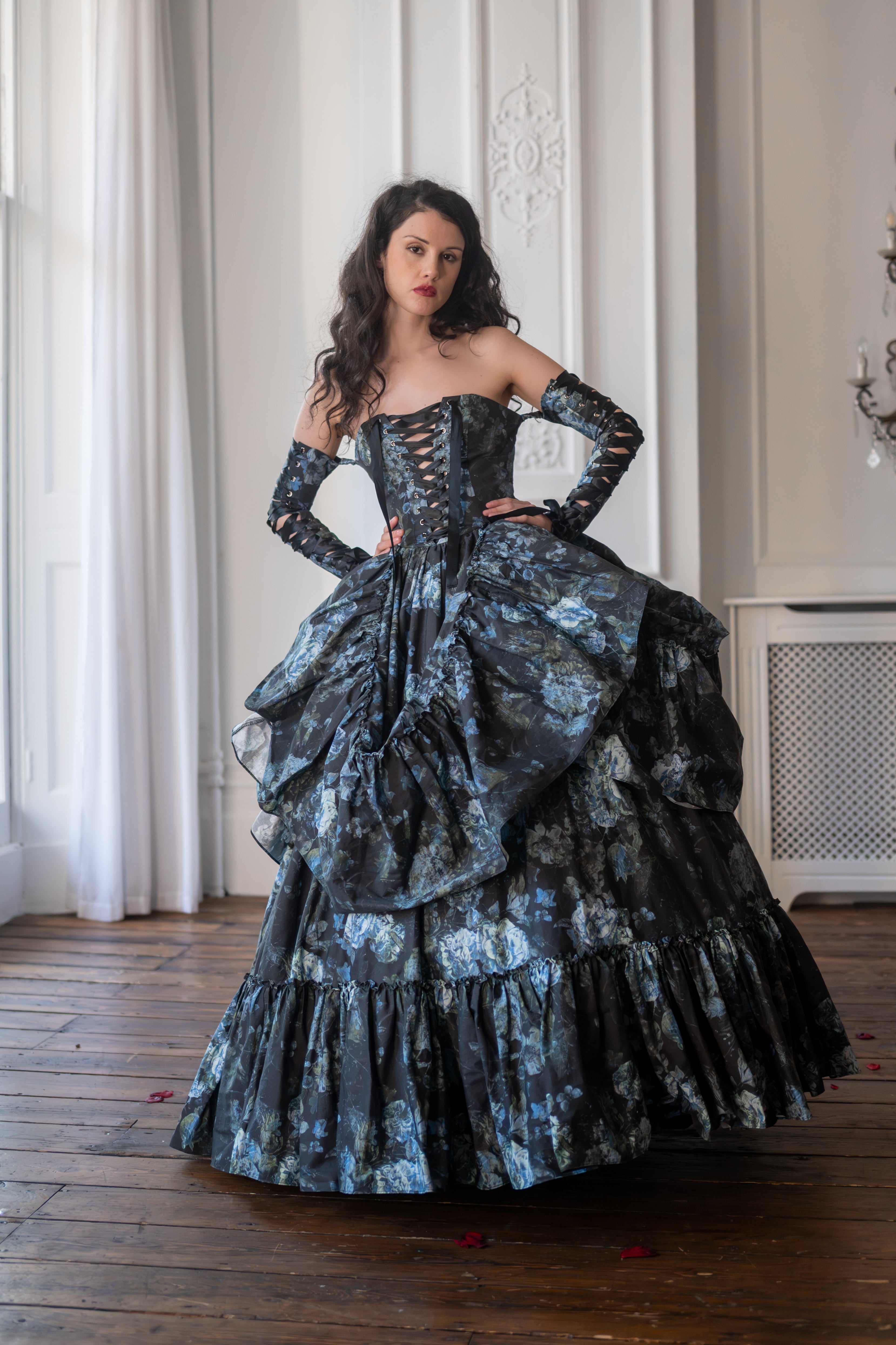 Entwined Souls Carmilla Gown