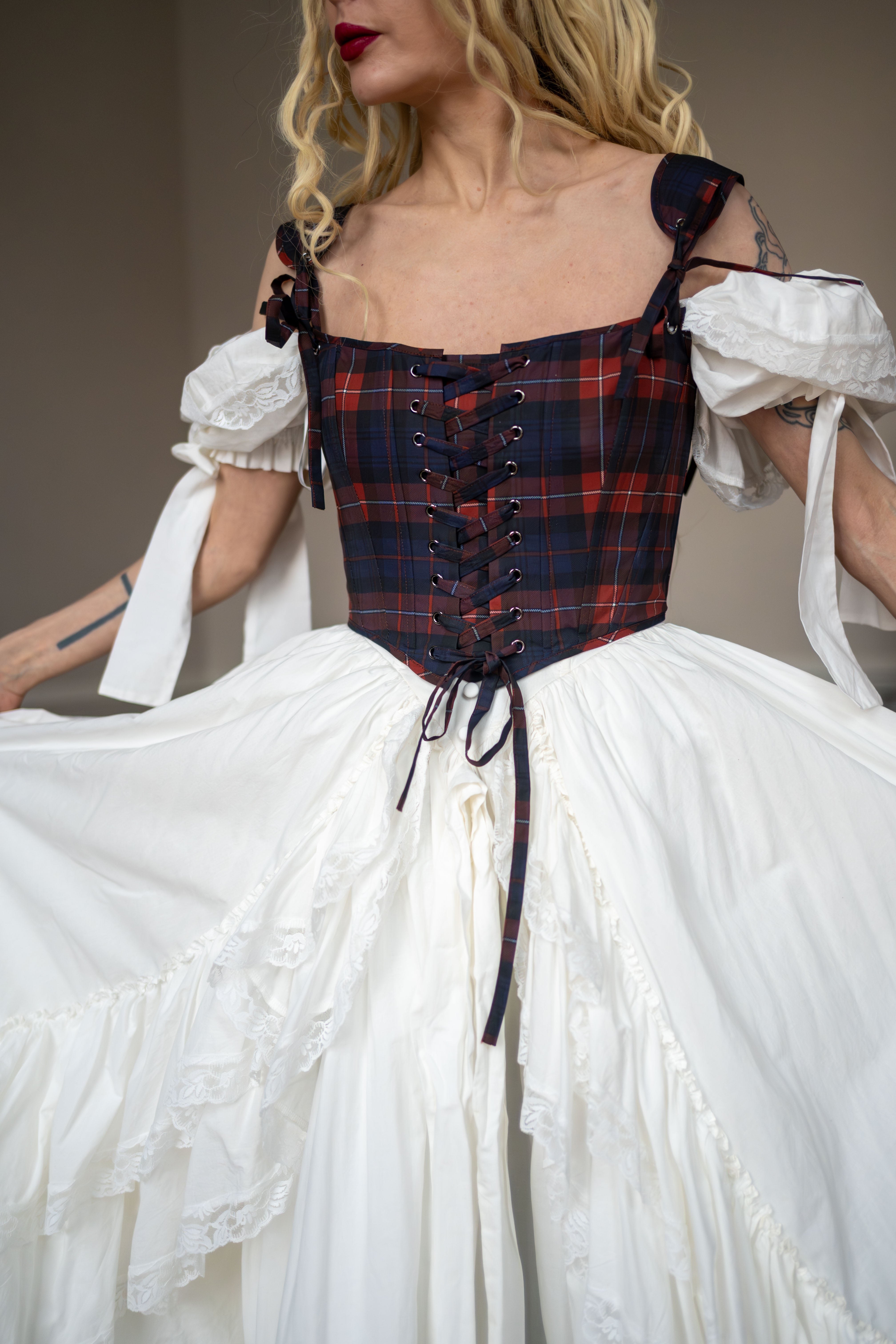 Fionn's Flame Thisbe Corset