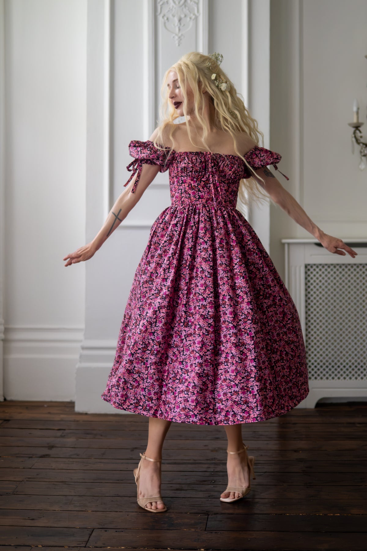 A House Full of Roses Violette Dress