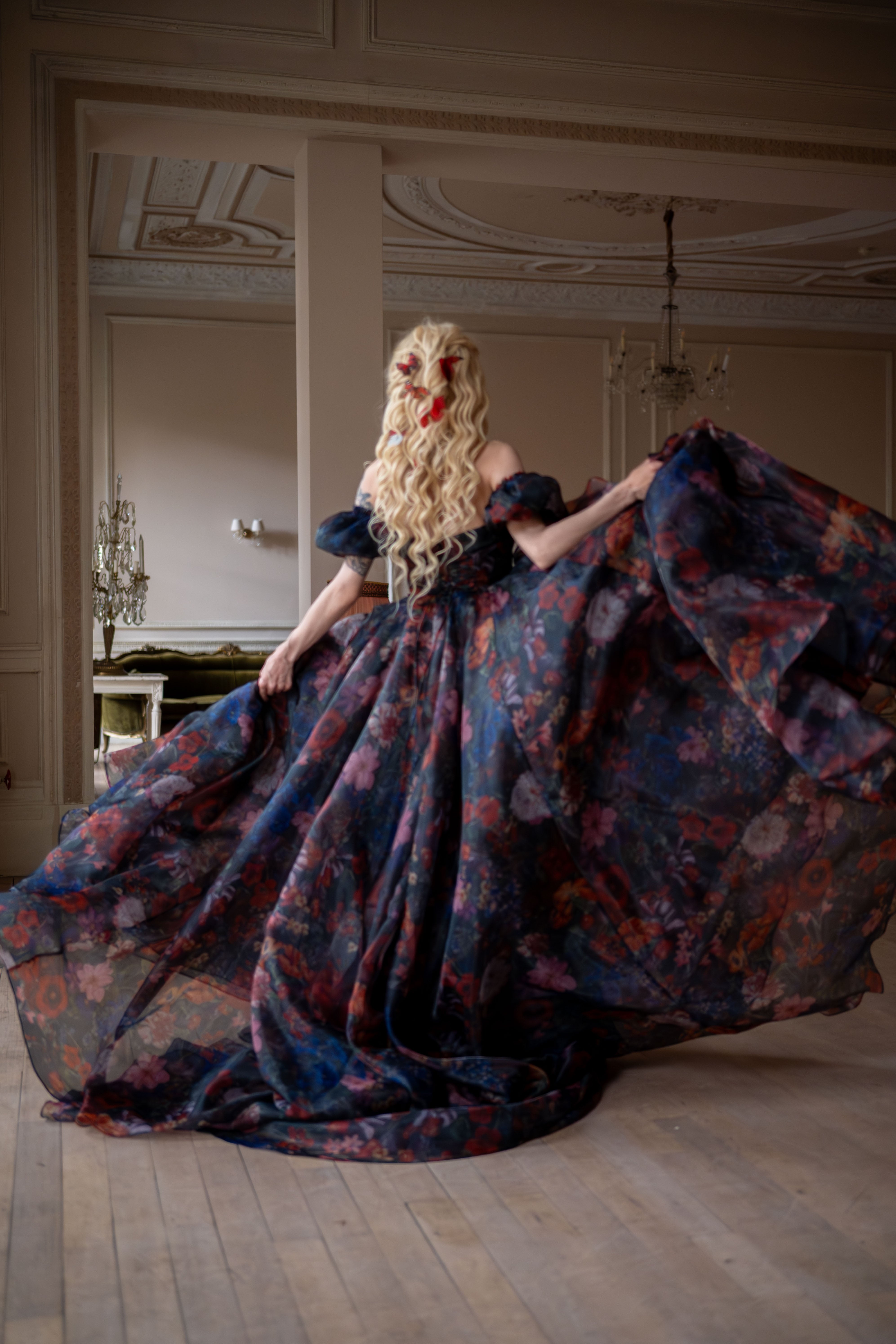 Jardin d’Ébène Renaissance Gown