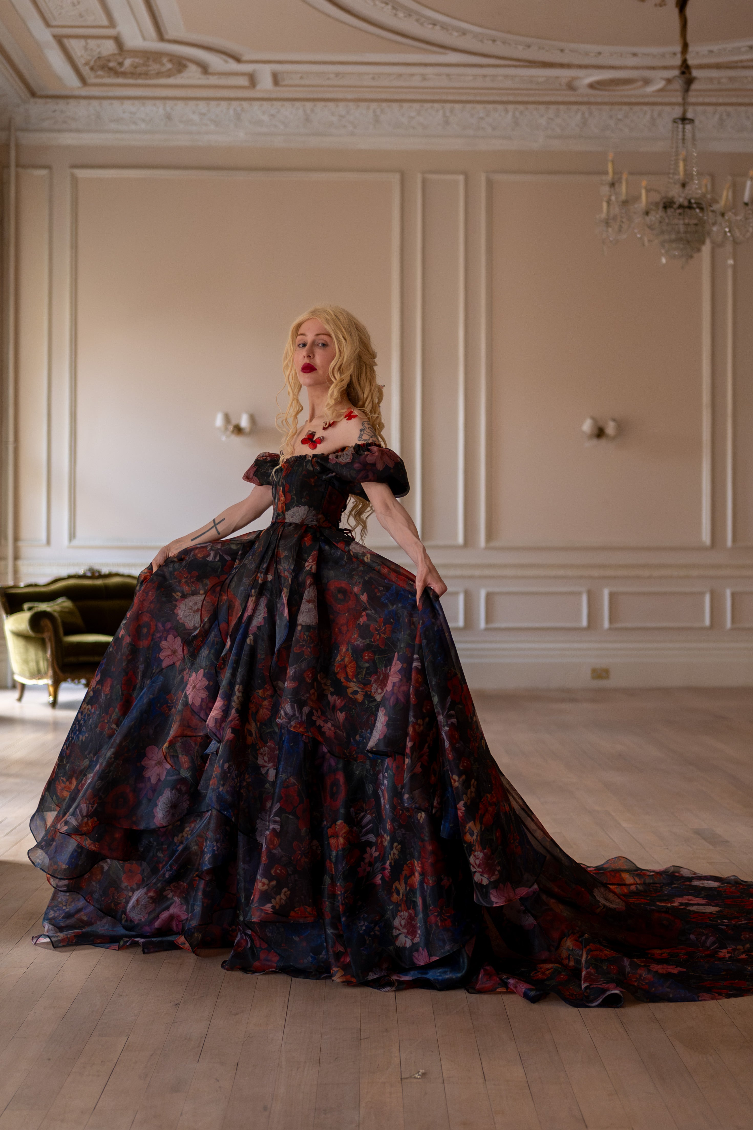 Jardin d’Ébène Renaissance Gown