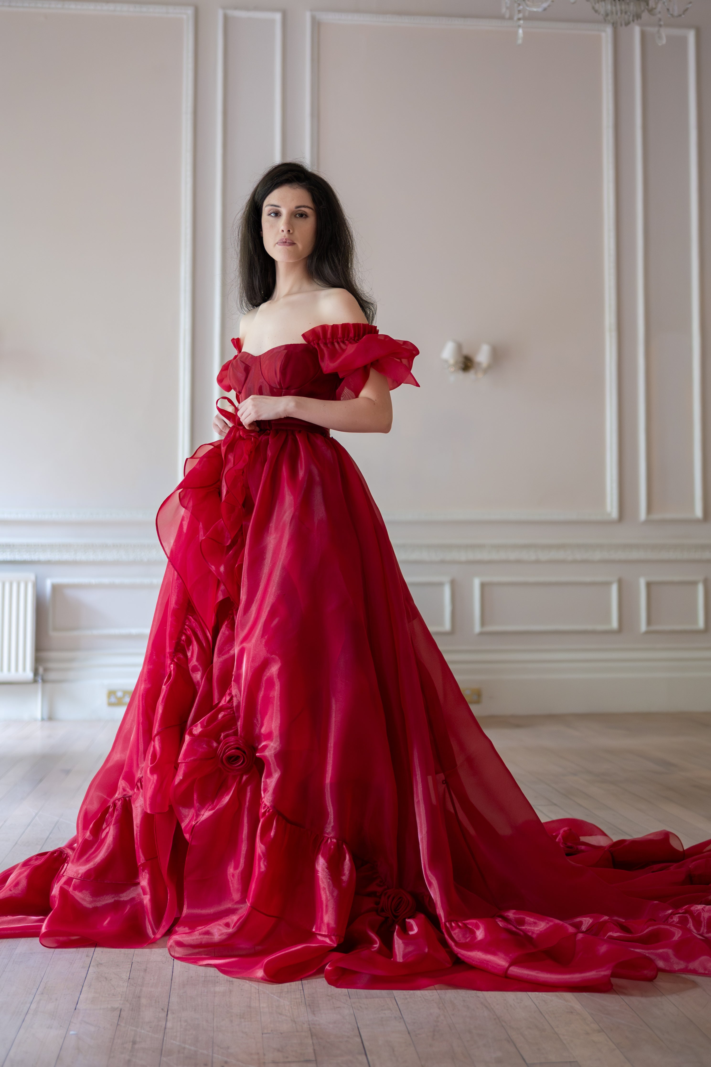 Maison Rouge Avalon Train