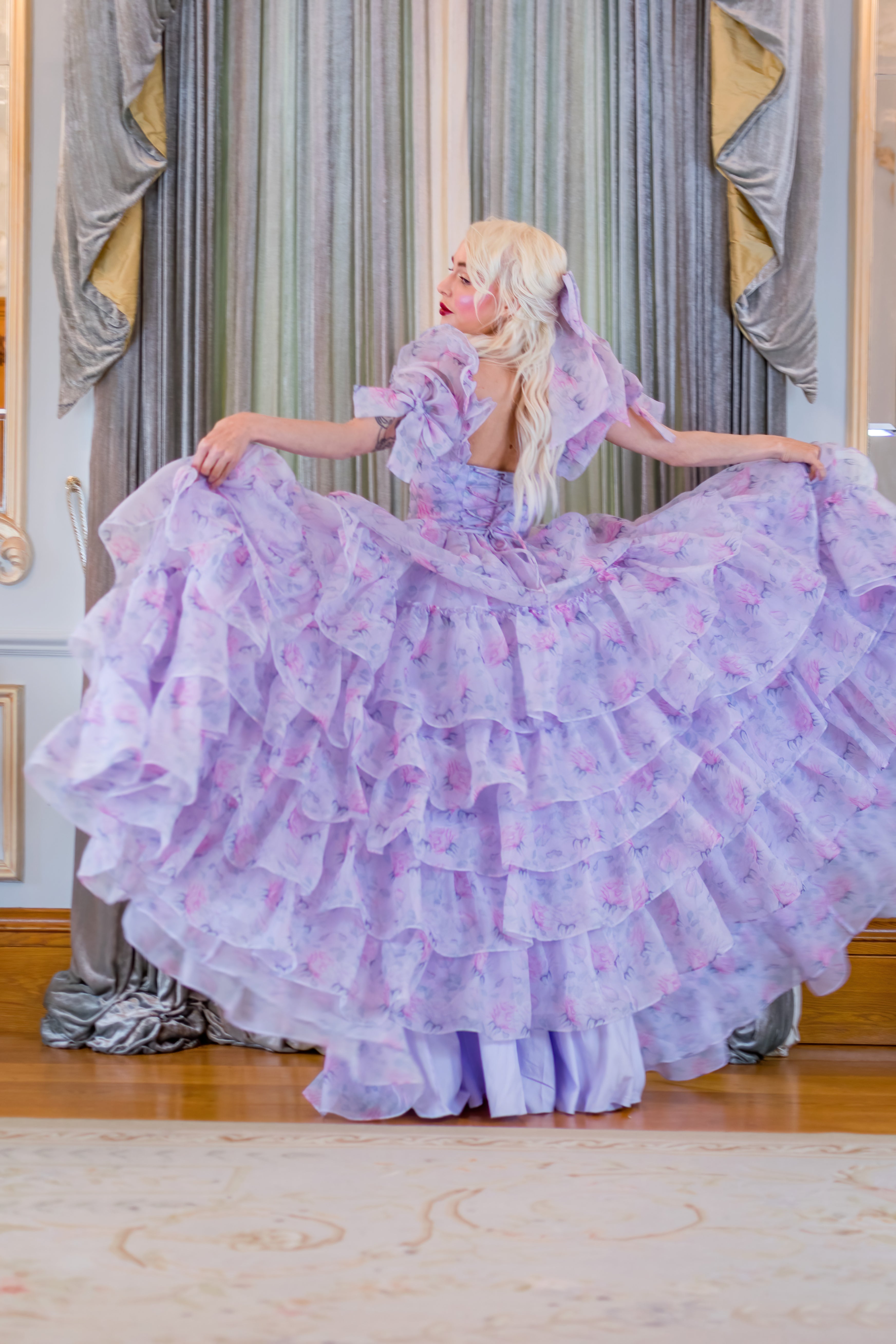 From Debutante Balls To Modern Manners: Tracing Social Grace Education - wxuduio