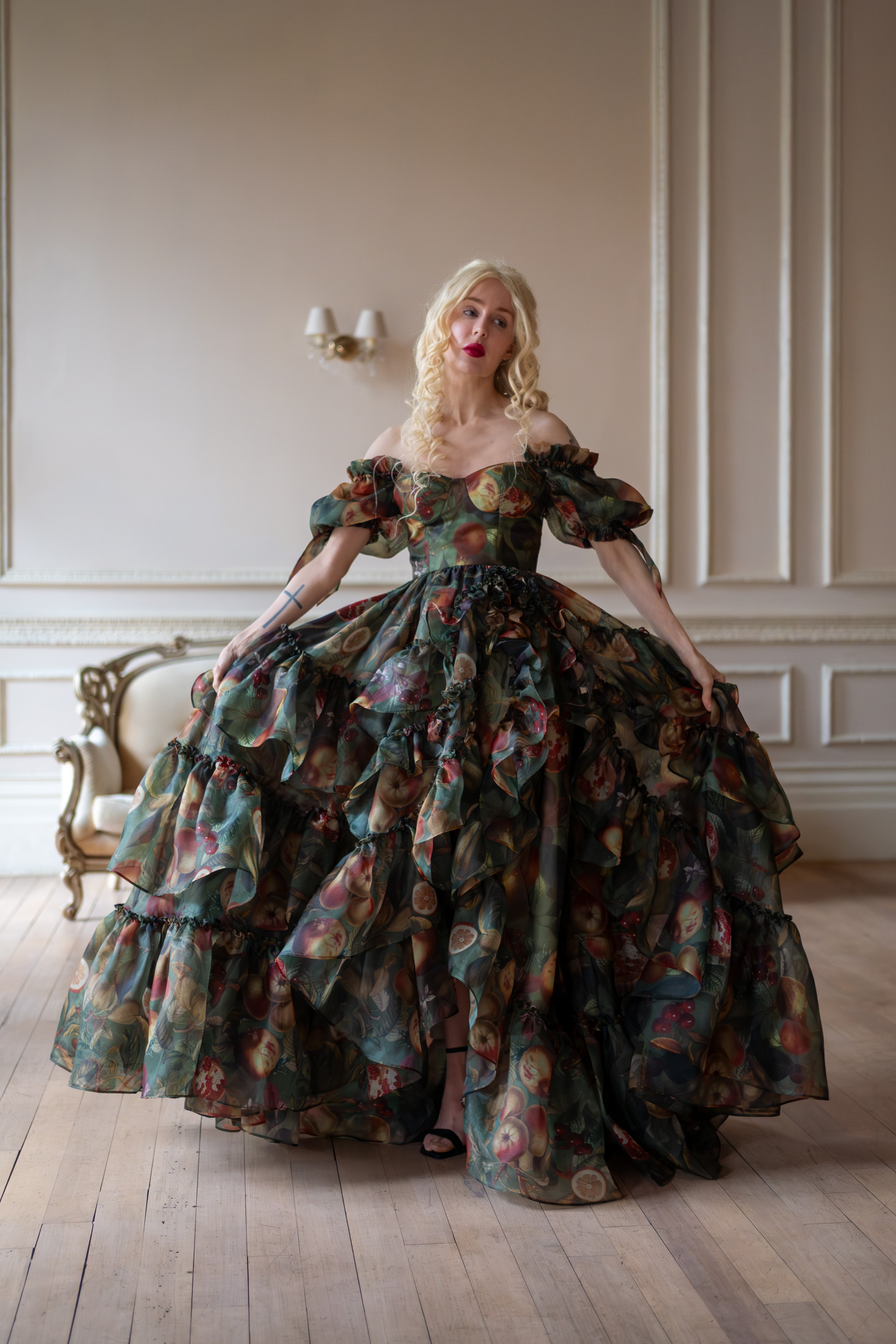 Renaissance Bounty Mademoiselle Gown