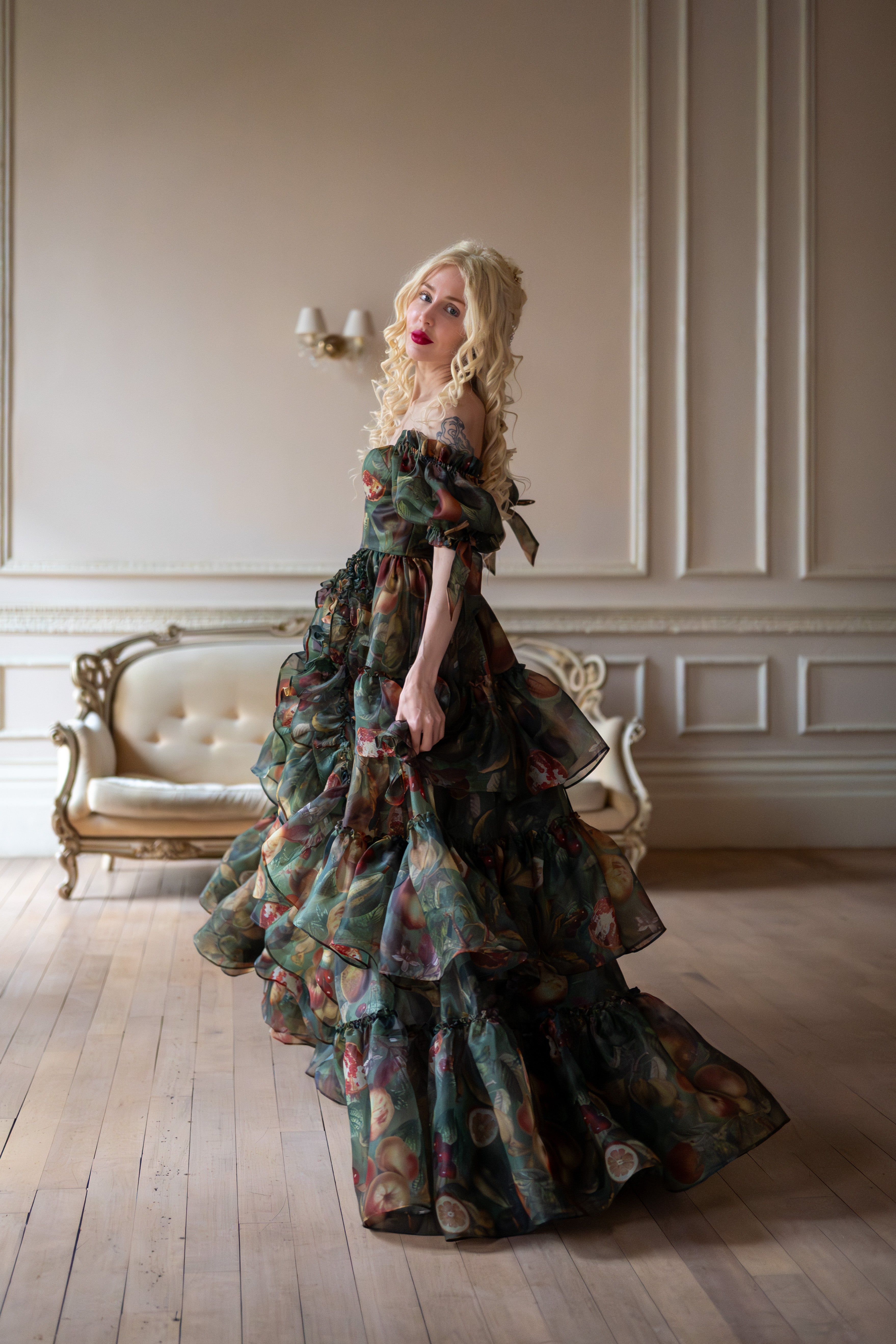Renaissance Bounty Mademoiselle Gown