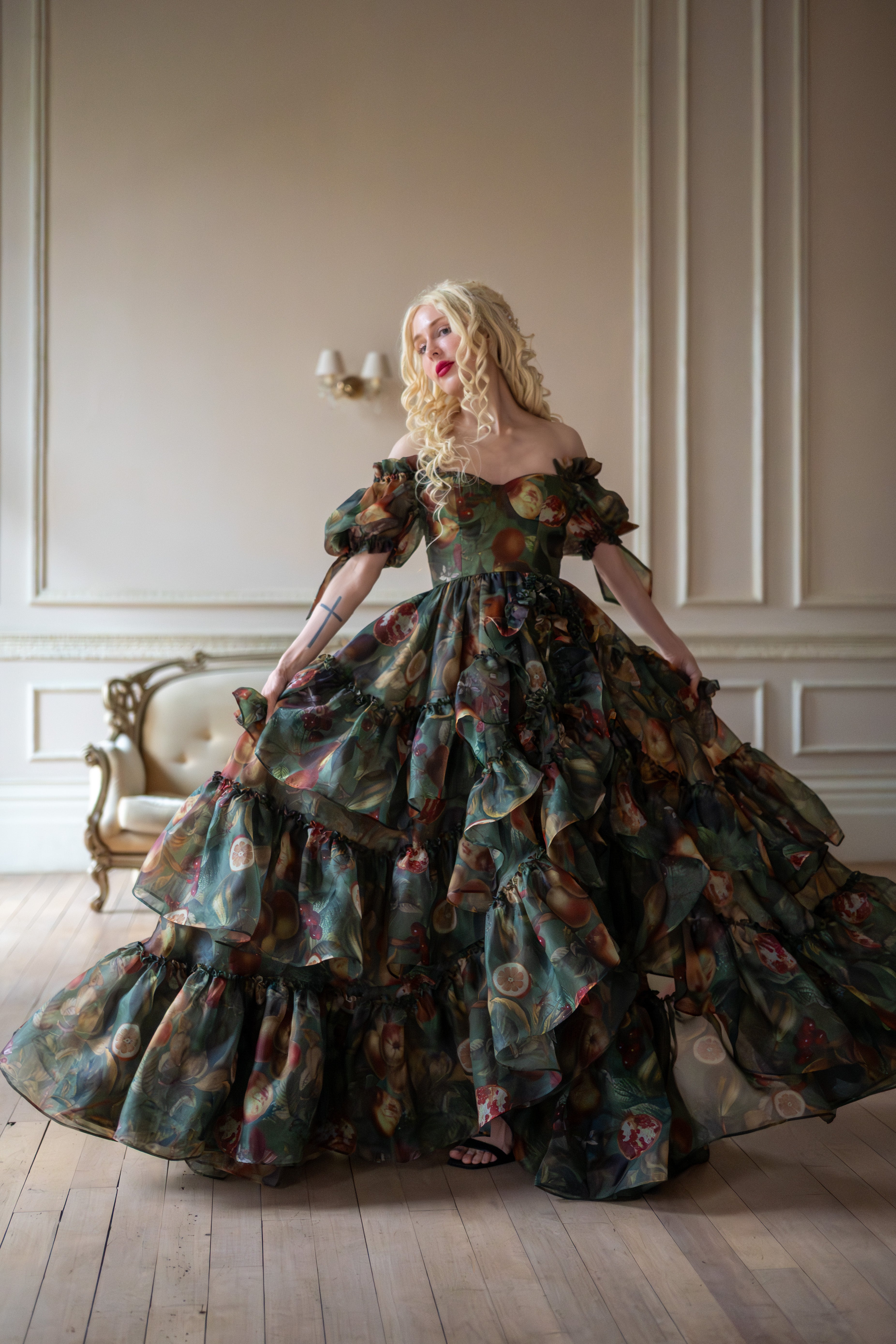Renaissance Bounty Mademoiselle Gown