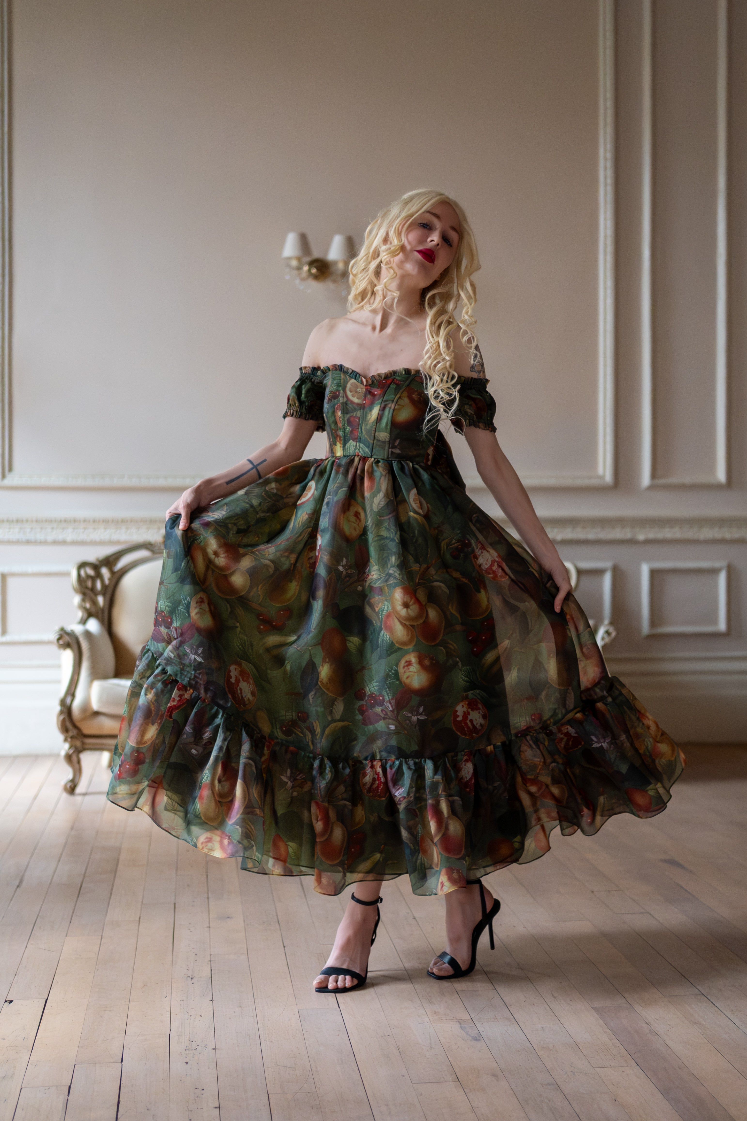 Renaissance Bounty Siren Dress