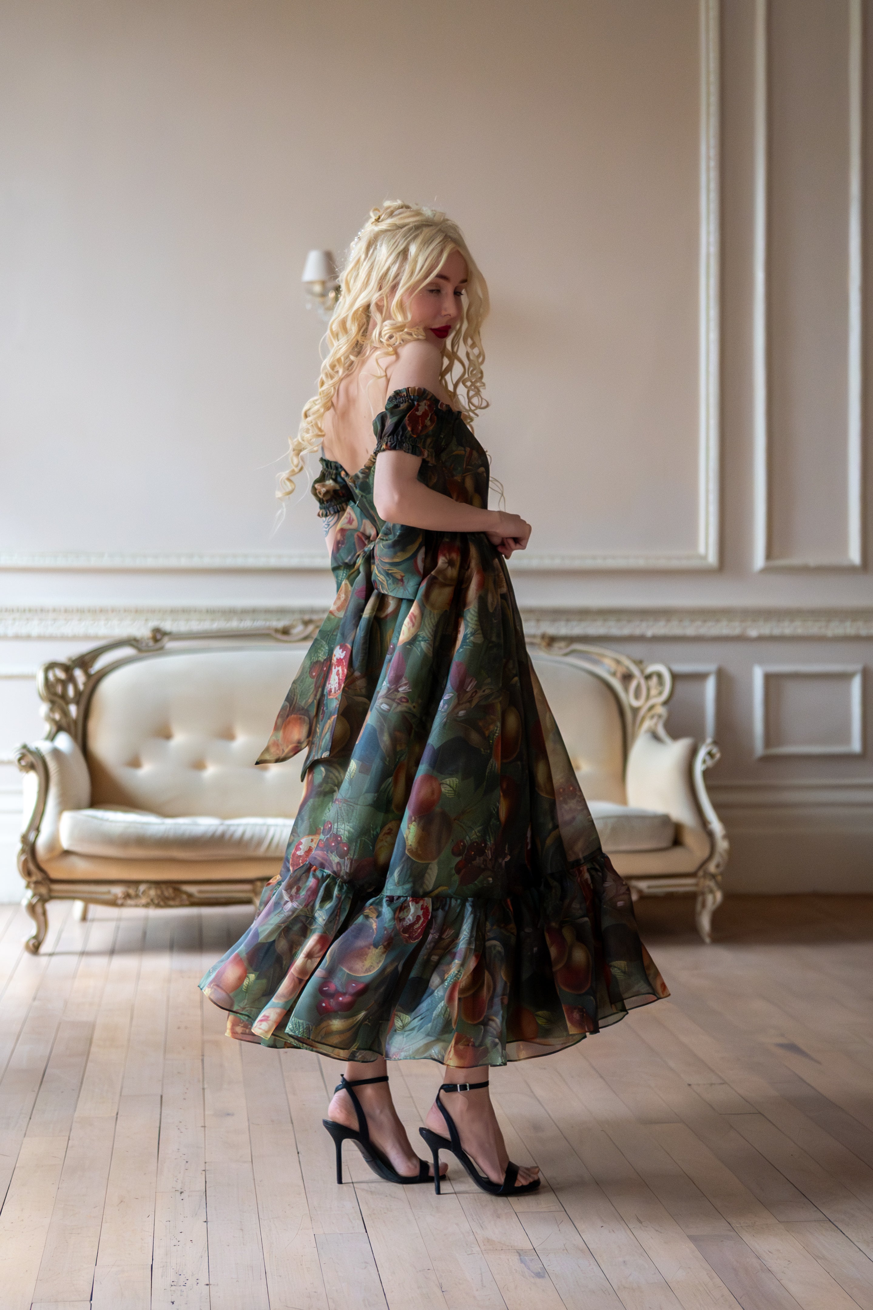 Renaissance Bounty Siren Dress