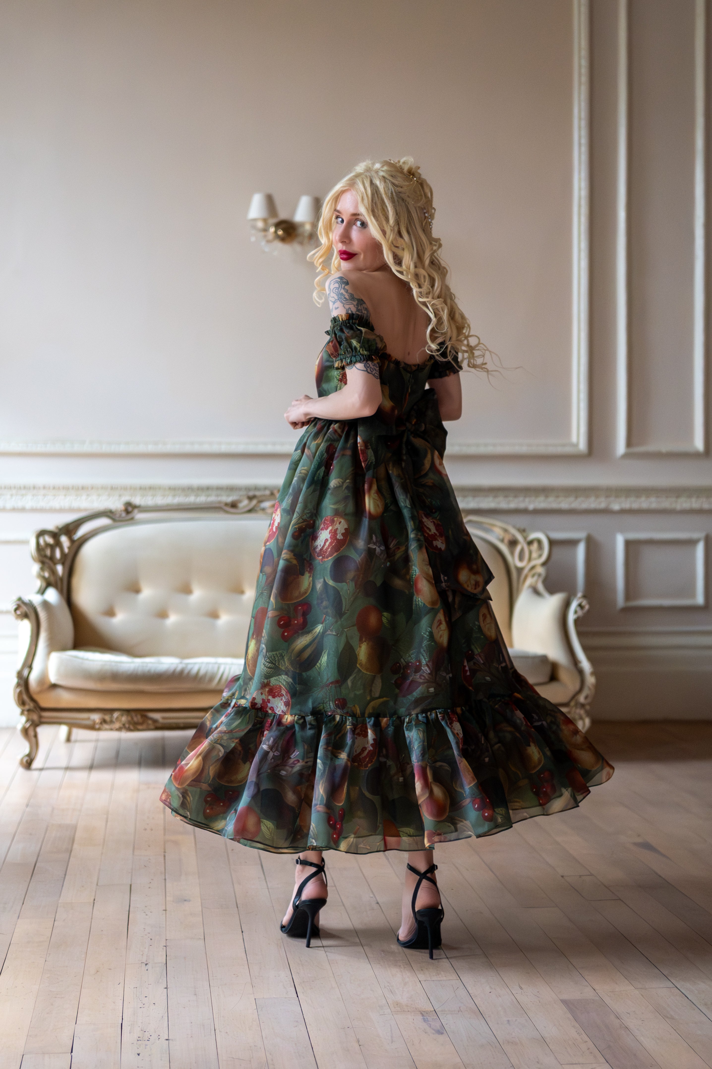 Renaissance Bounty Siren Dress