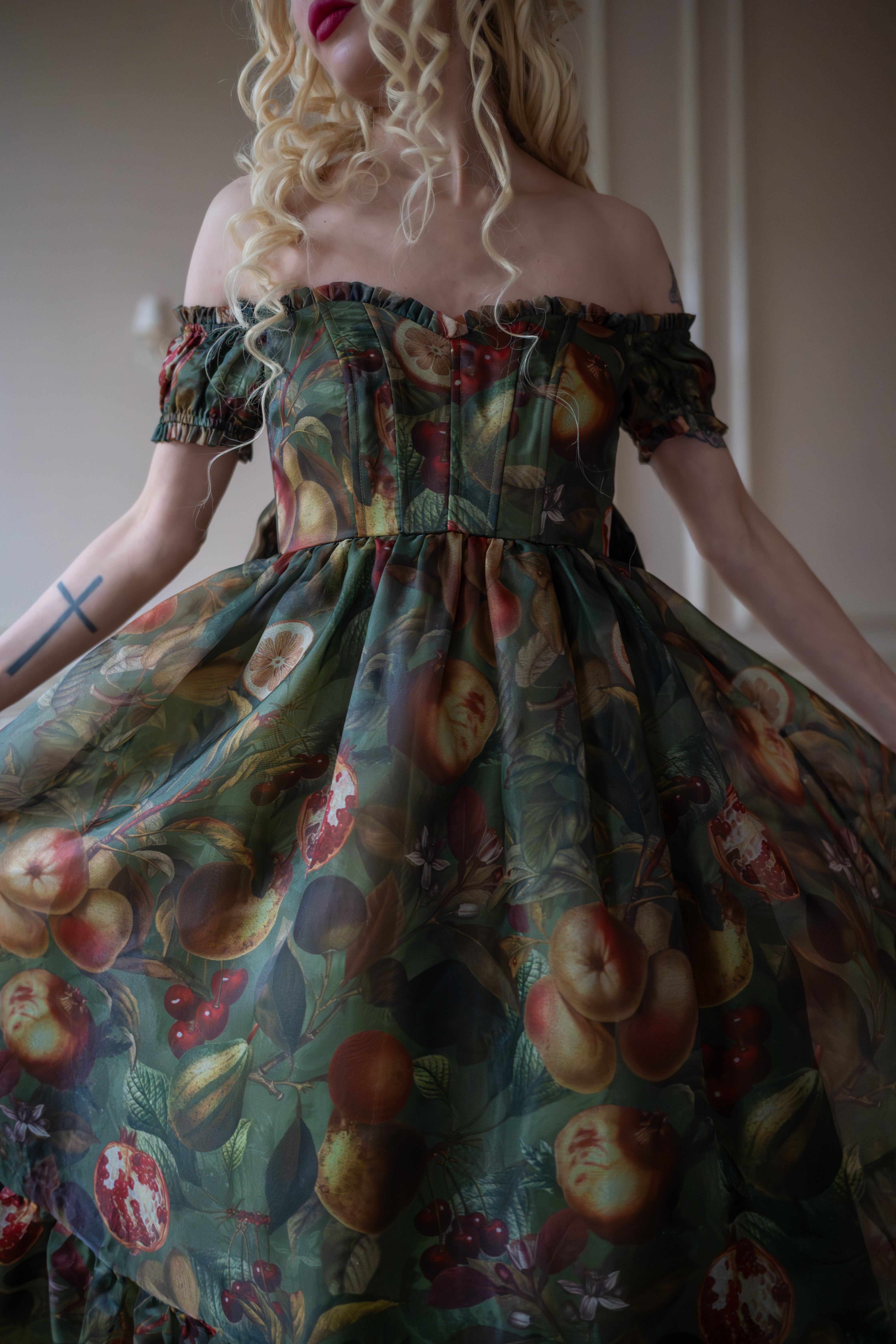 Renaissance Bounty Siren Dress