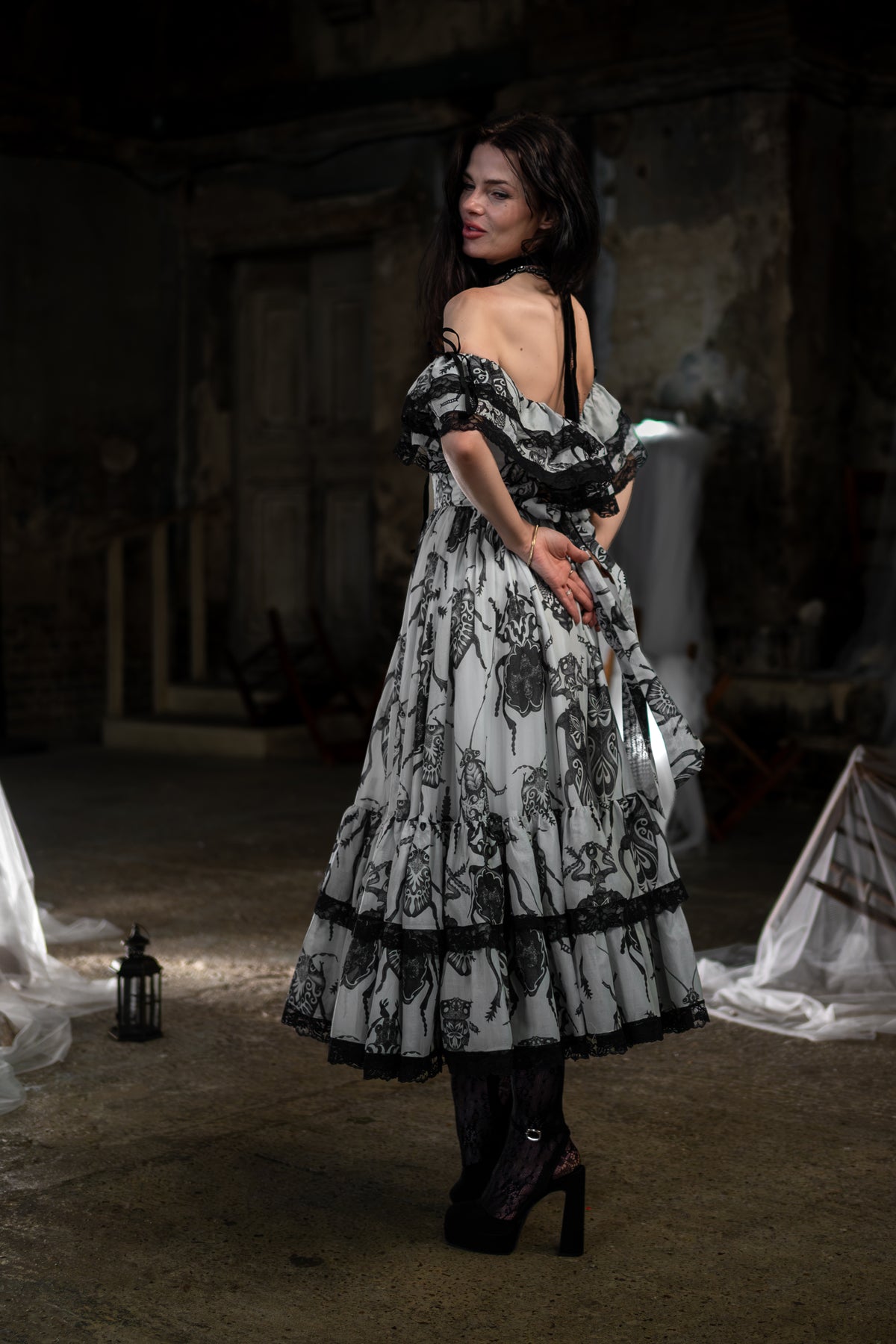 Specimen No. VIII Etiquette Dress