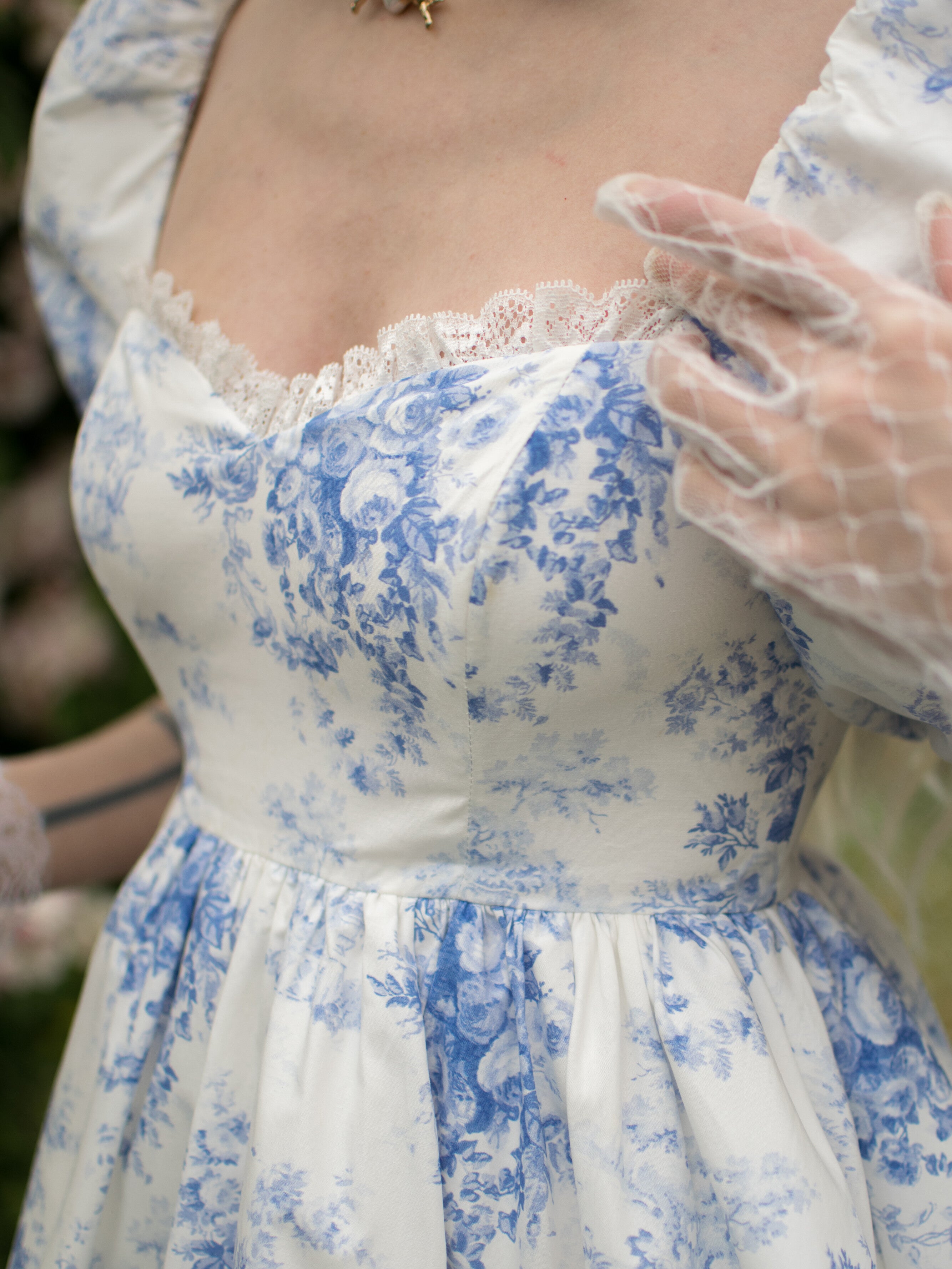 French Porcelain Dairymaid Dress